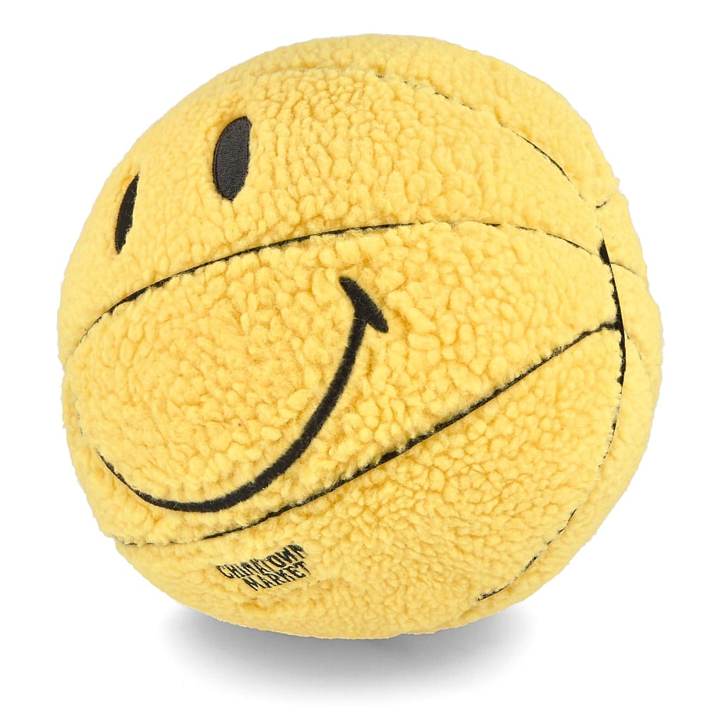 Chinatown Market Smiley Sherpa Basketball Yellow Basketballs CTM260062 / 0201 | Overkill