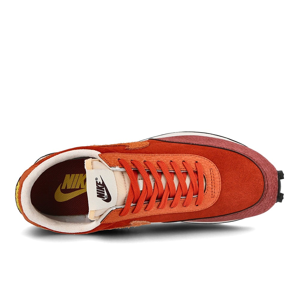 Nike daybreak Rugged Orange-Desert Orange - Pueblo Brown Sneakers Detailfoto | Overkill