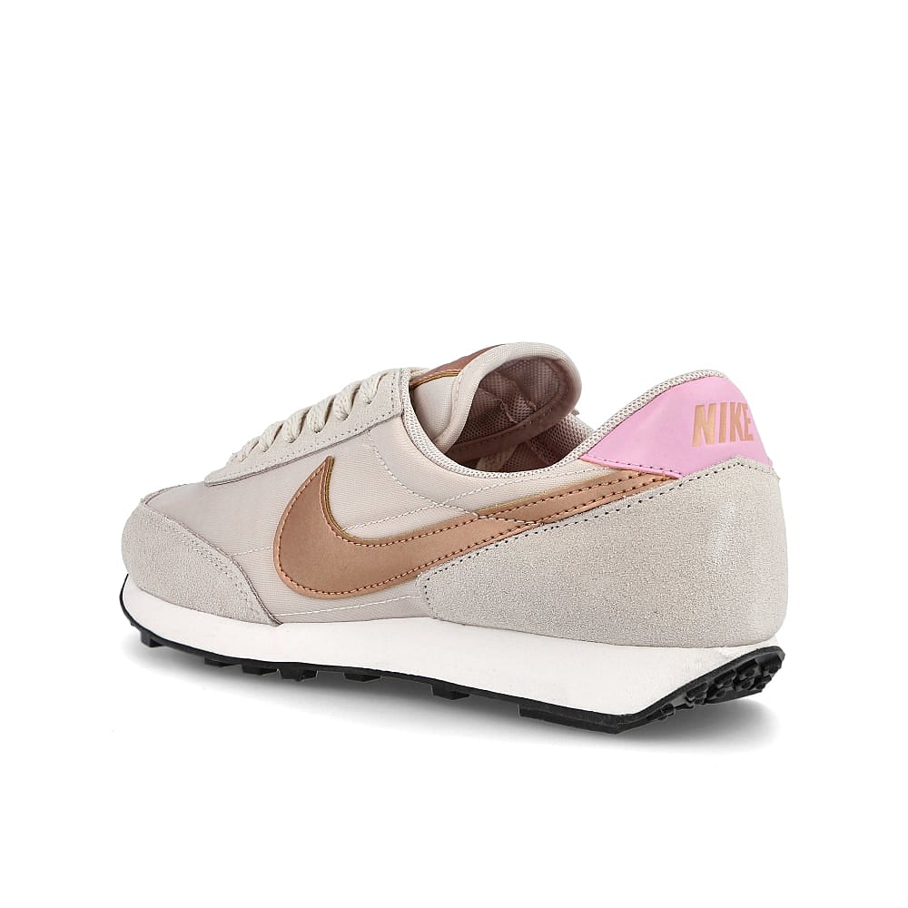 Nike wmns daybreak rtl Lt Orewood Brown-Metallic Red Bronze - Black Low Top Sneakers Material | Overkill