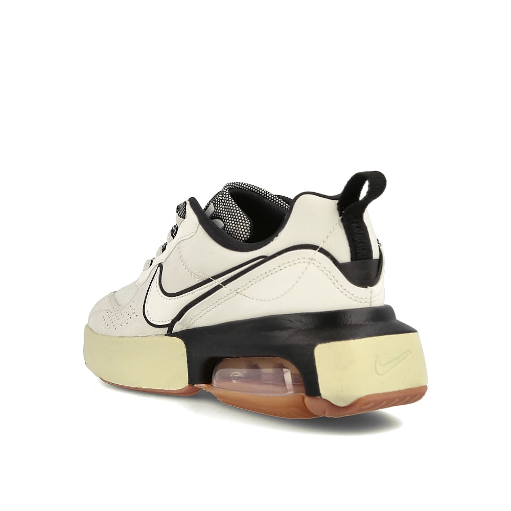 Nike wmns air max verona qs White / Sail - Pale Ivory - Gum Med Brown Close-up | Overkill