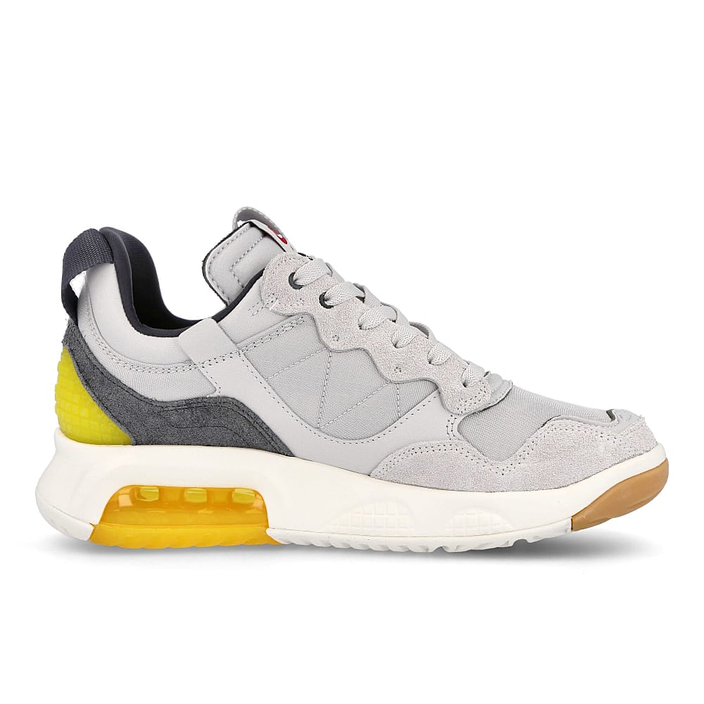 Jordan Air Jordan MA2 Vast Grey-Gym Red - Mahagony - Sail Sneakers Silhouette | Overkill