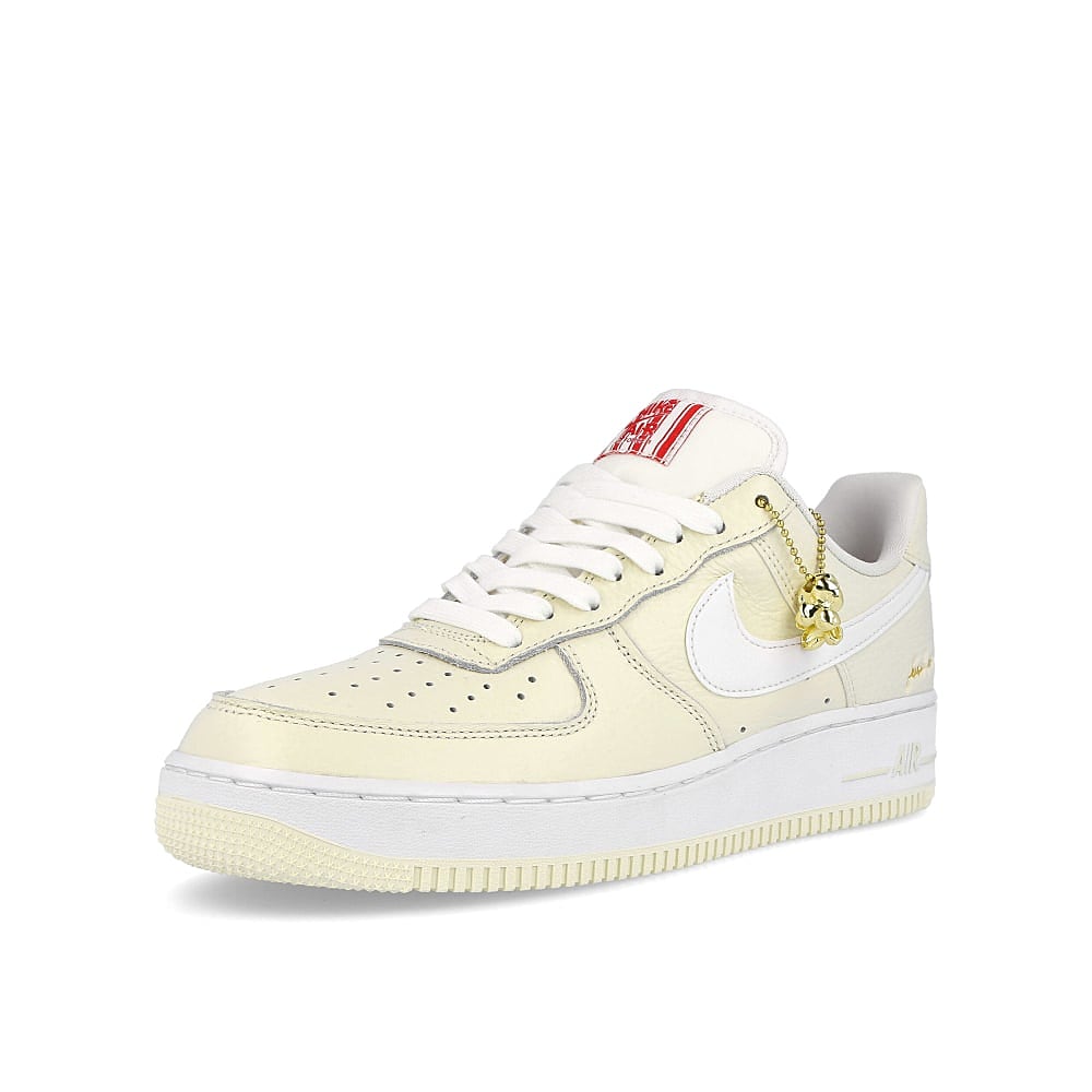 Nike air force 1 07 premium embroidered Coconut Milk / White - University Red Detailfoto | Overkill