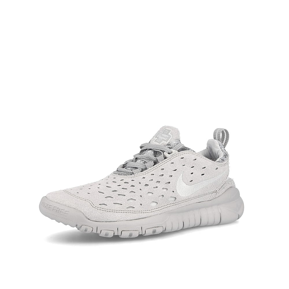Nike free run trail Neutral Grey-White - Summit White Sneakers Close Up | Overkill