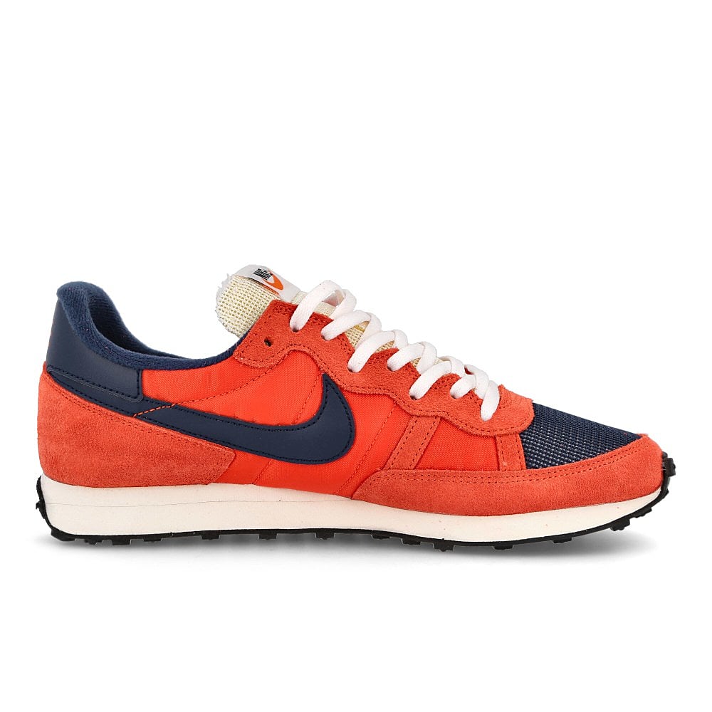 Nike challenger og Team Orange-Midnight Navy - Turf Orange Sneakers Silhouette | Overkill