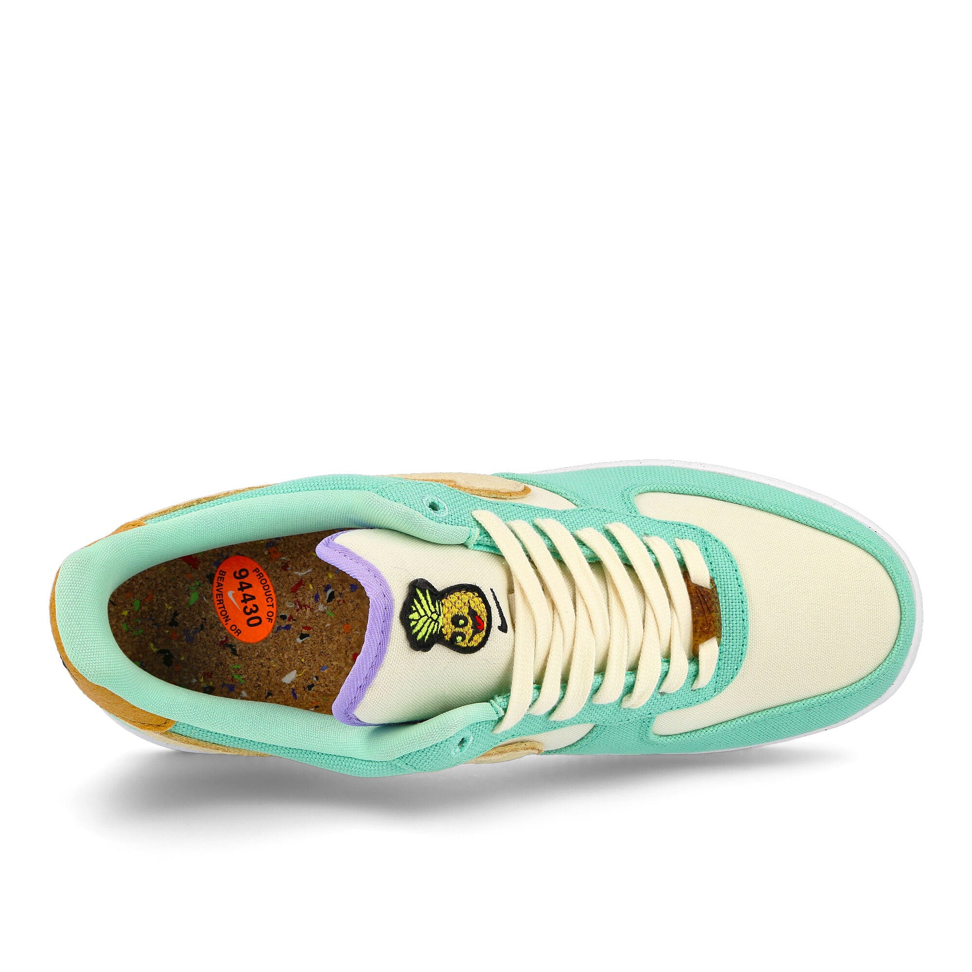 Nike wmns air force 1 07 lx Green Glow / Coconut Milk - Metallic Gold Detail view 1 | Overkill