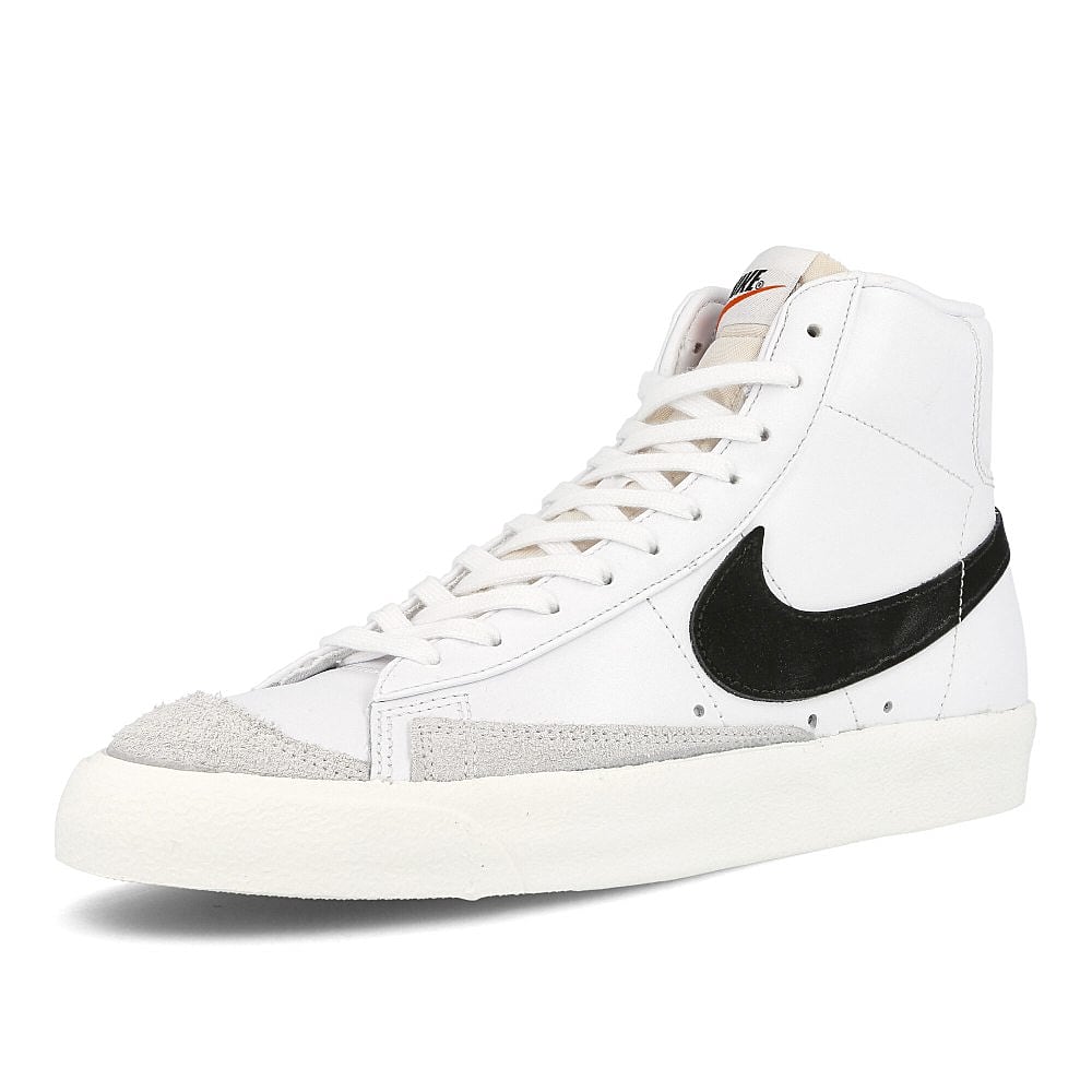 Nike Wmns Blazer Mid 77 Vintage White-Black - Sail Mid Top Sneakers Close Up | Overkill