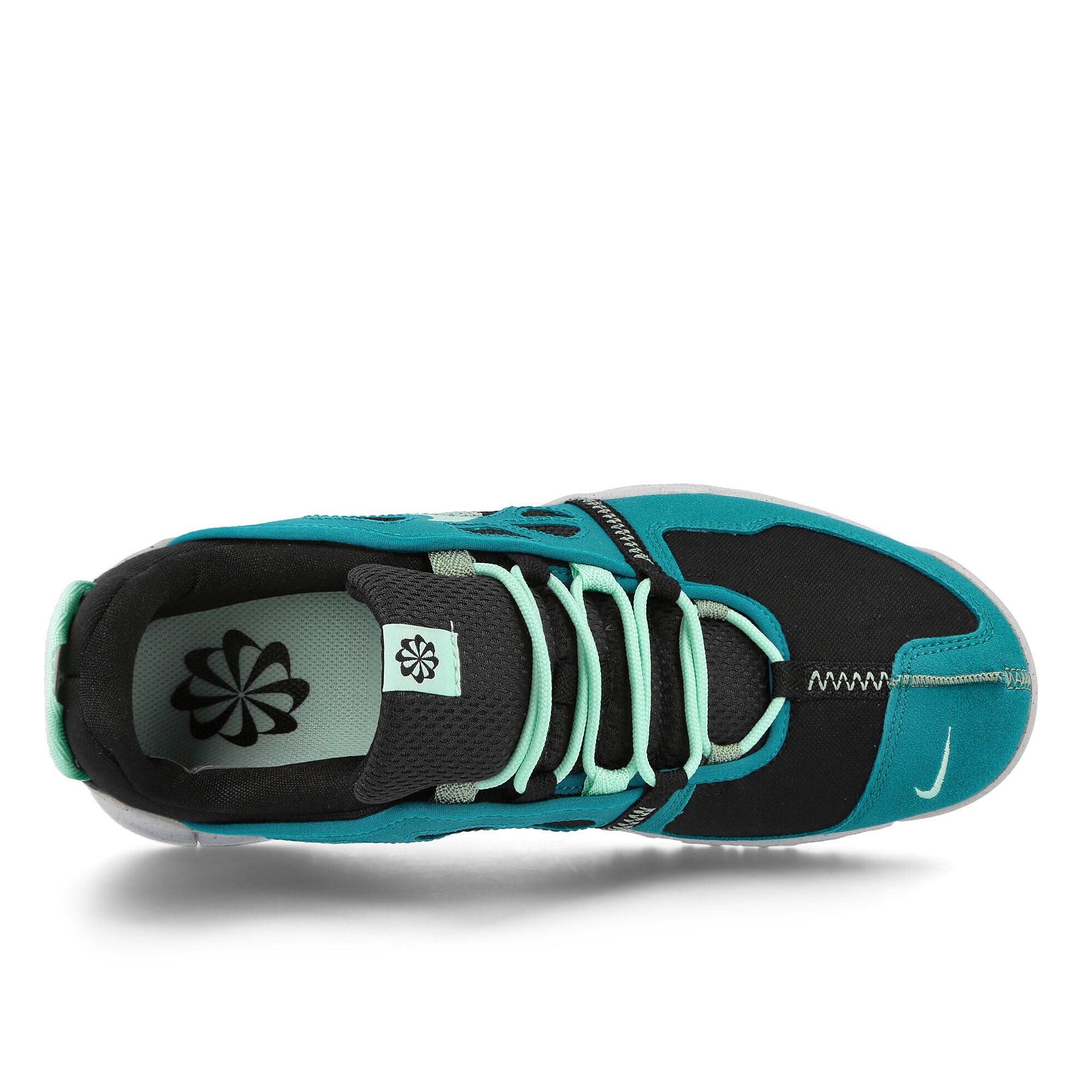 Nike free terra vista Black-Mint Foam - Bright Spruce - Oil Green Sneakers Detailfoto | Overkill