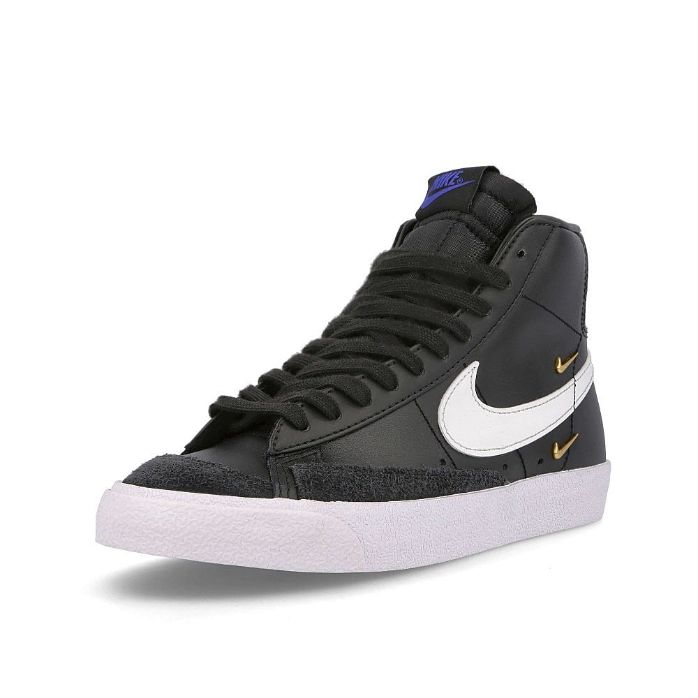 Nike wmns blazer mid 77 suede Black-White - Hyper Royal - White Sneakers Close Up | Overkill