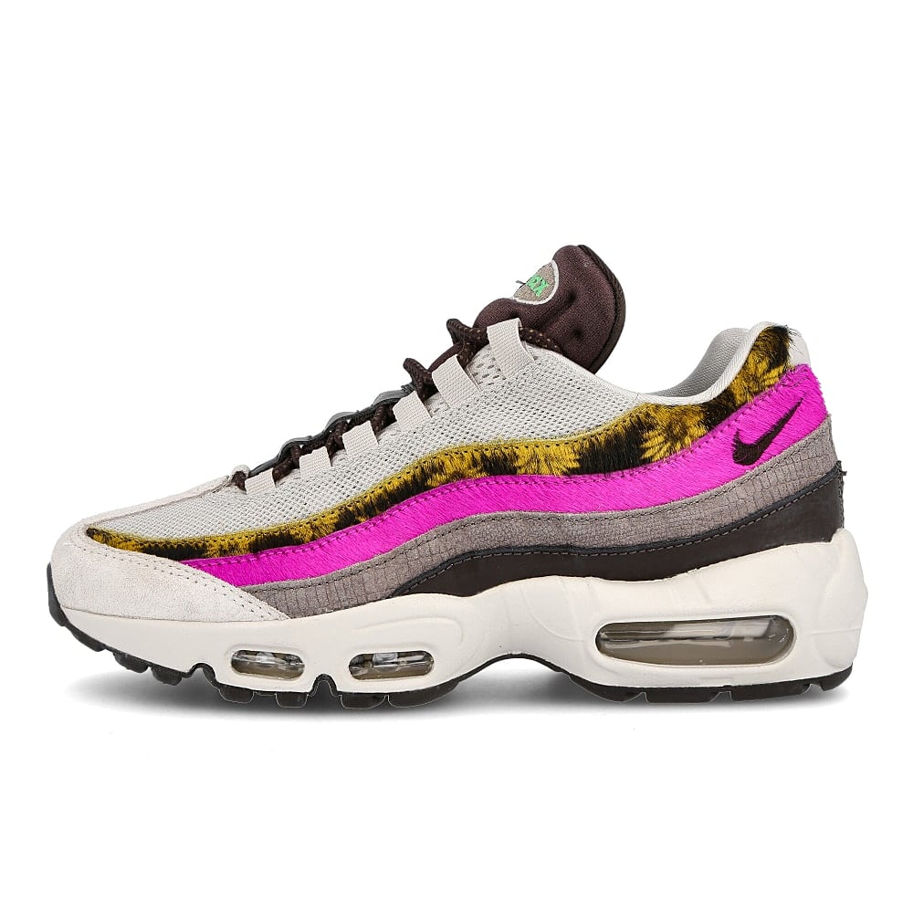 Nike wmns air max 95 premium Light Bone / White - Velvet Brown - Olive Grey CZ8102 001 | Overkill