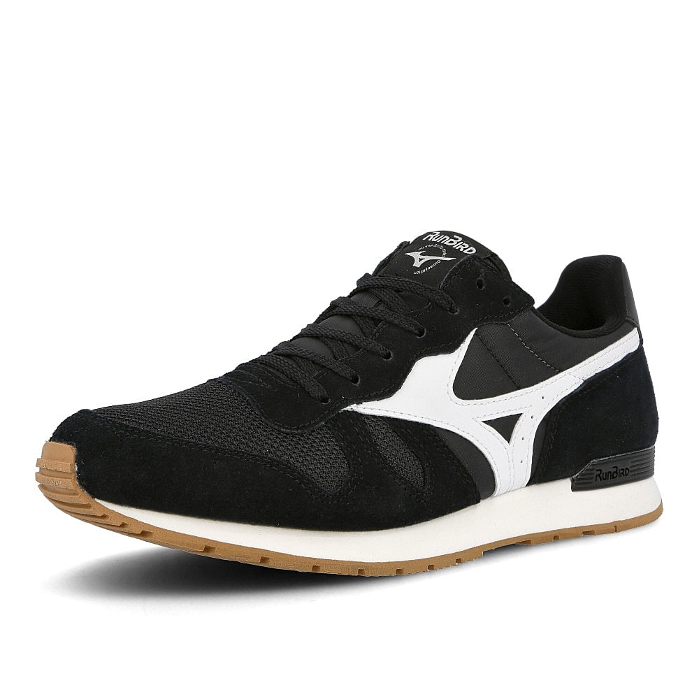 Mizuno ml 87 Black-White Sneakers Close Up | Overkill
