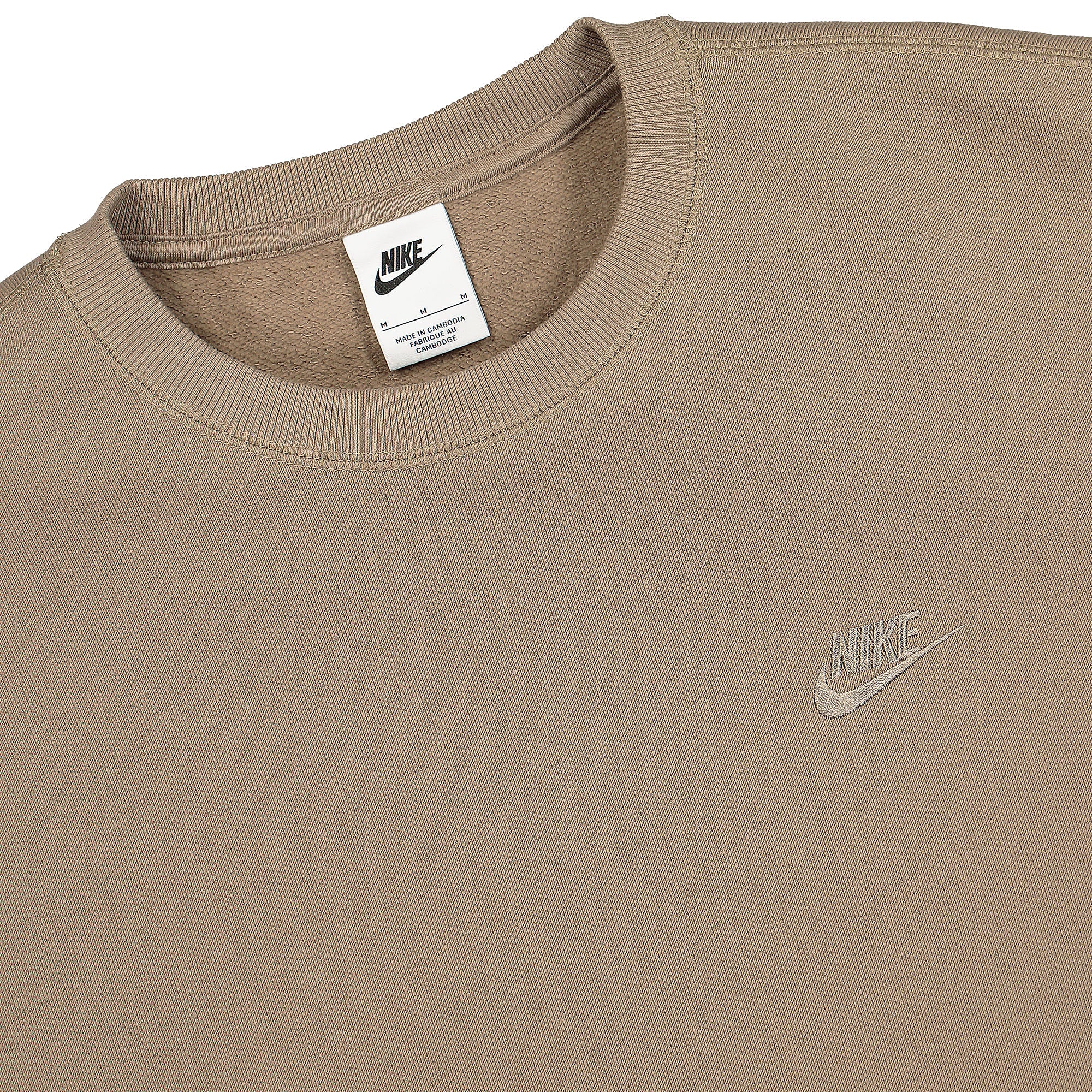 Nike NSW Classic Crew Sweatshirt Sandalwood / Khaki Sweatshirts Close-up | Overkill