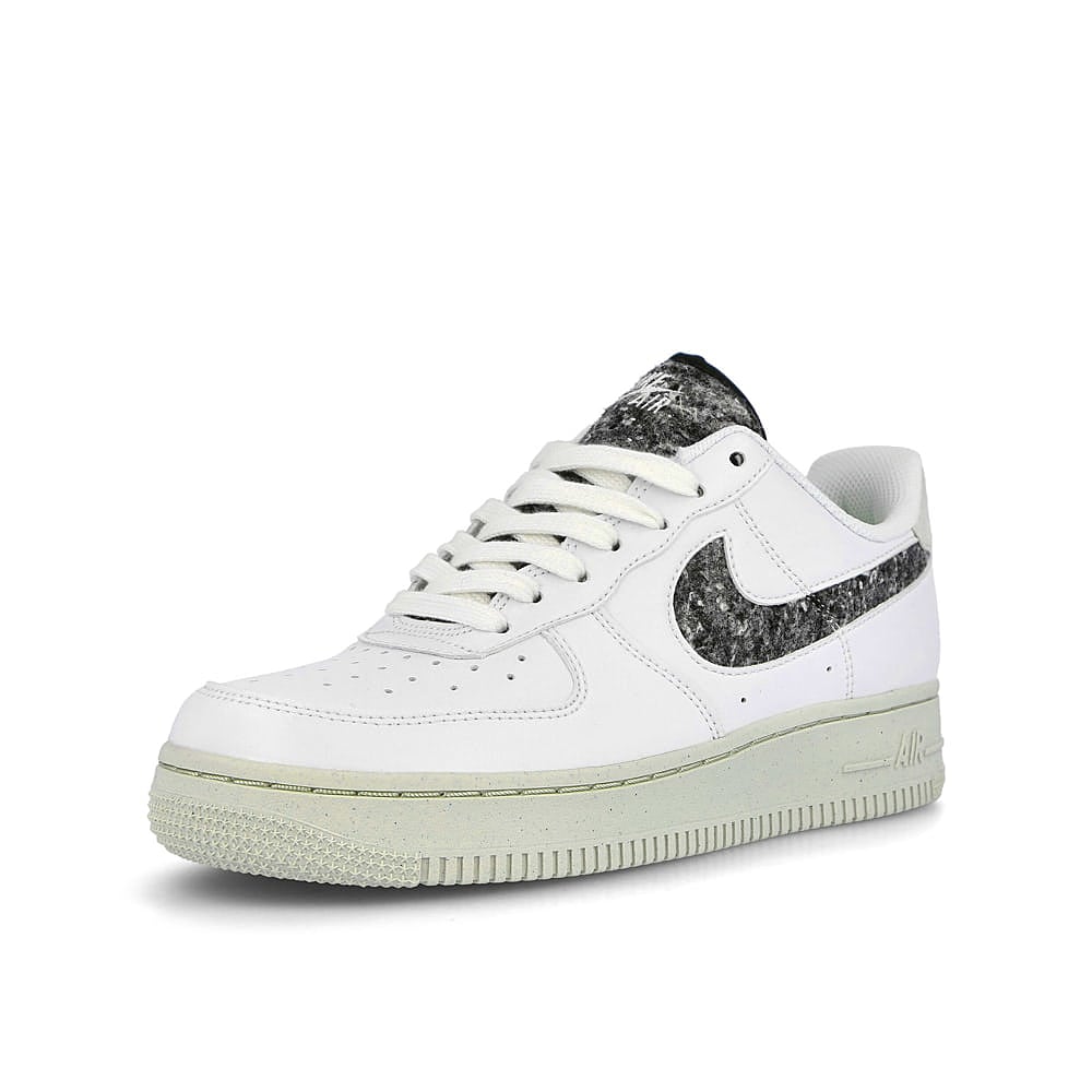 Nike wmns air force 1 07 se White / White - Light Bone - Black Detailfoto | Overkill
