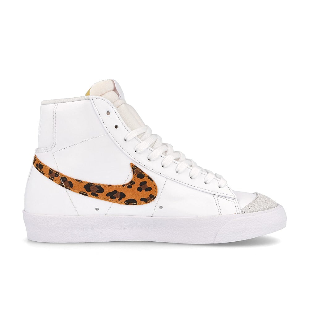 Nike wmns blazer mid 77 se White / White - White - White Material | Overkill