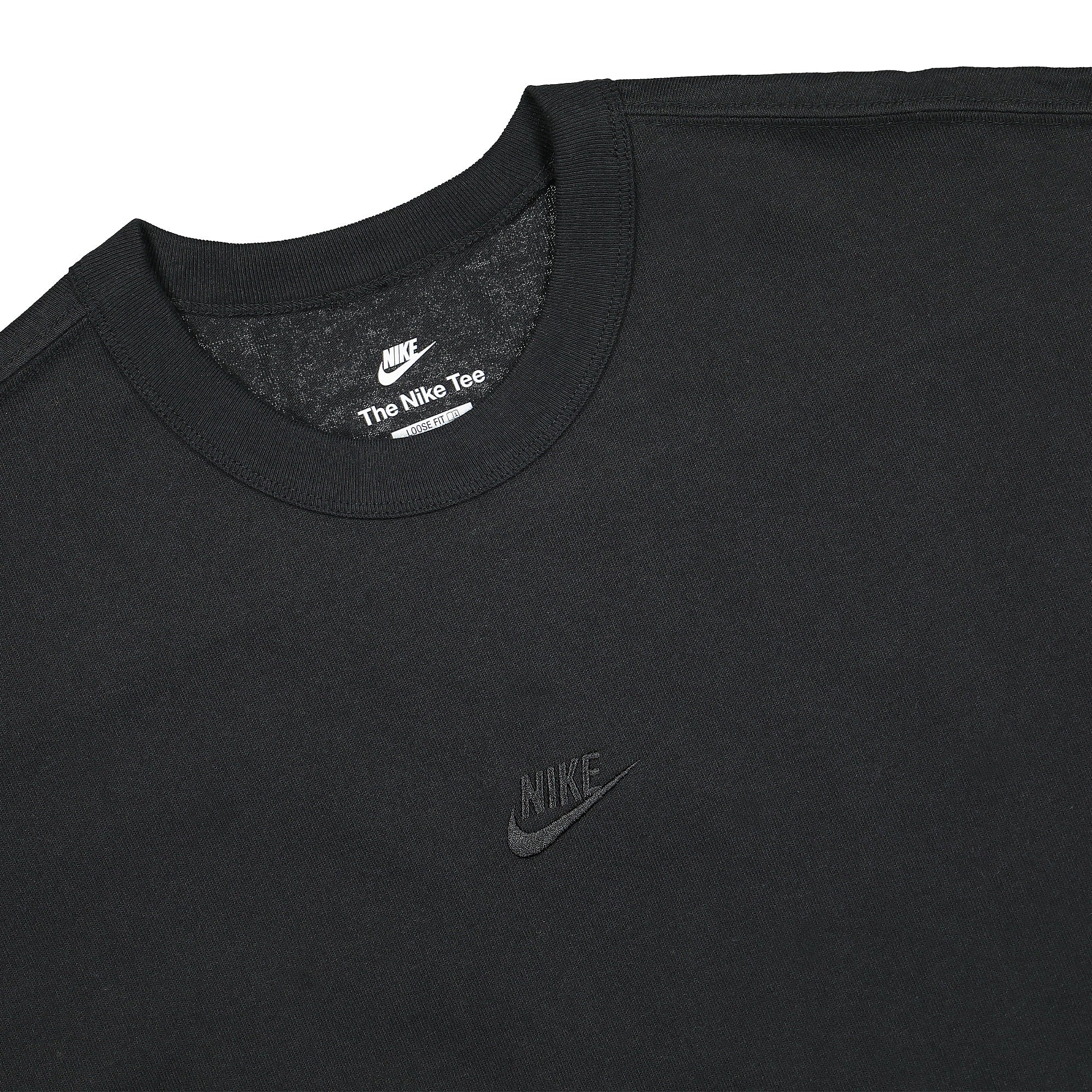 Nike NSW Premium Essentials Tee Black / Black T-Shirts Close-up | Overkill