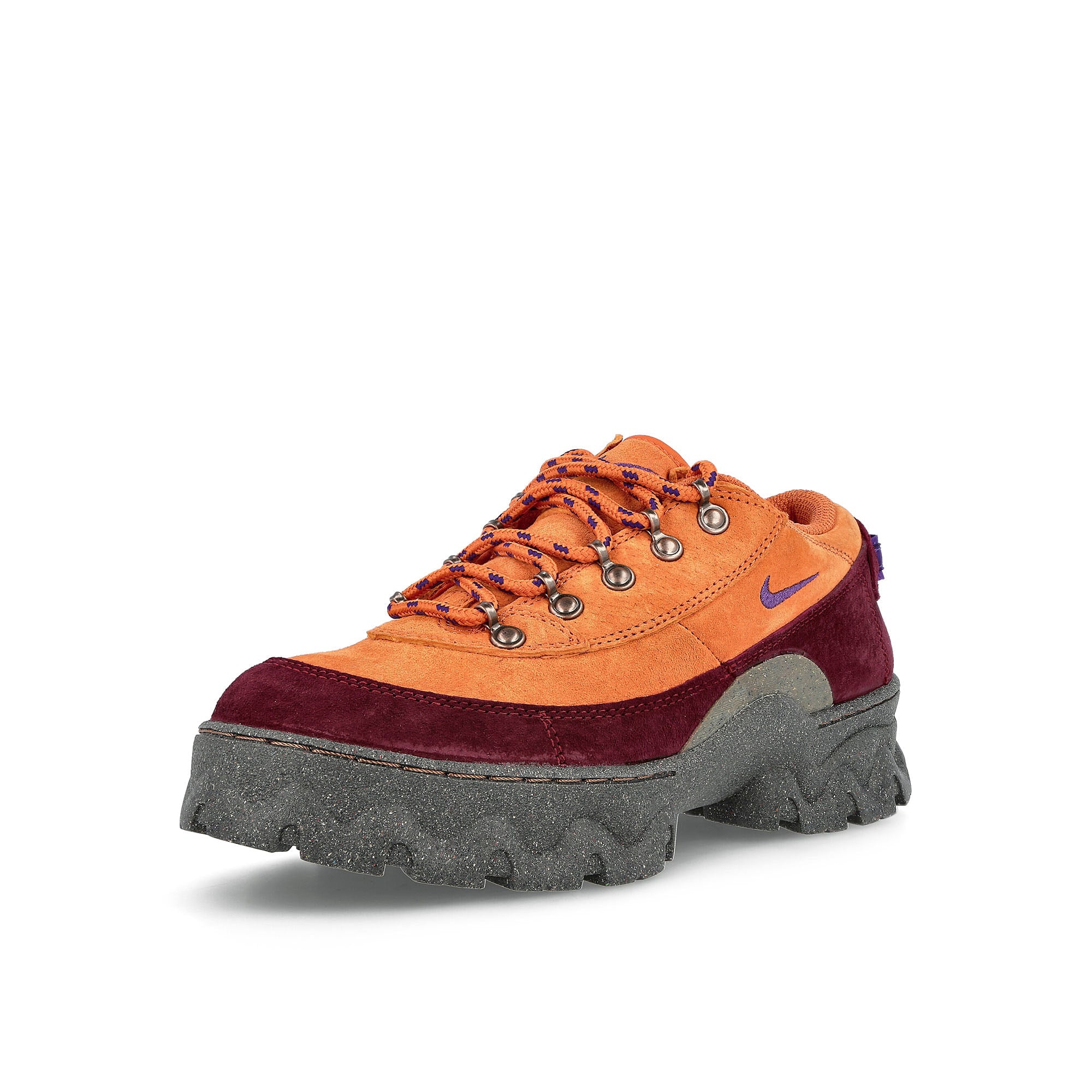 Nike wmns lahar low Sport Spice-Court Purple - Dark Beetroot Sneakers Close Up | Overkill