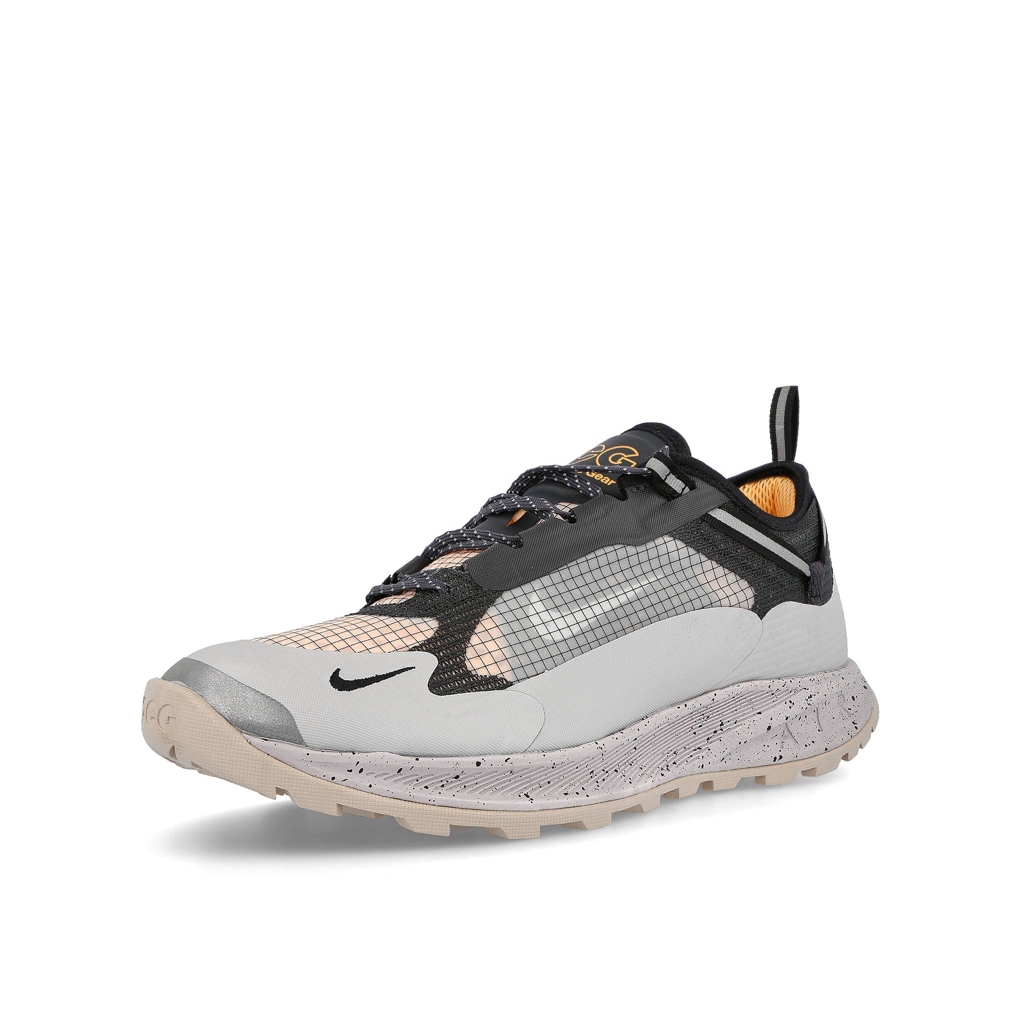 Nike acg air nasu 2 Grey Fog-Metallic Silver - Melon Tint Low Top Sneakers Close Up | Overkill