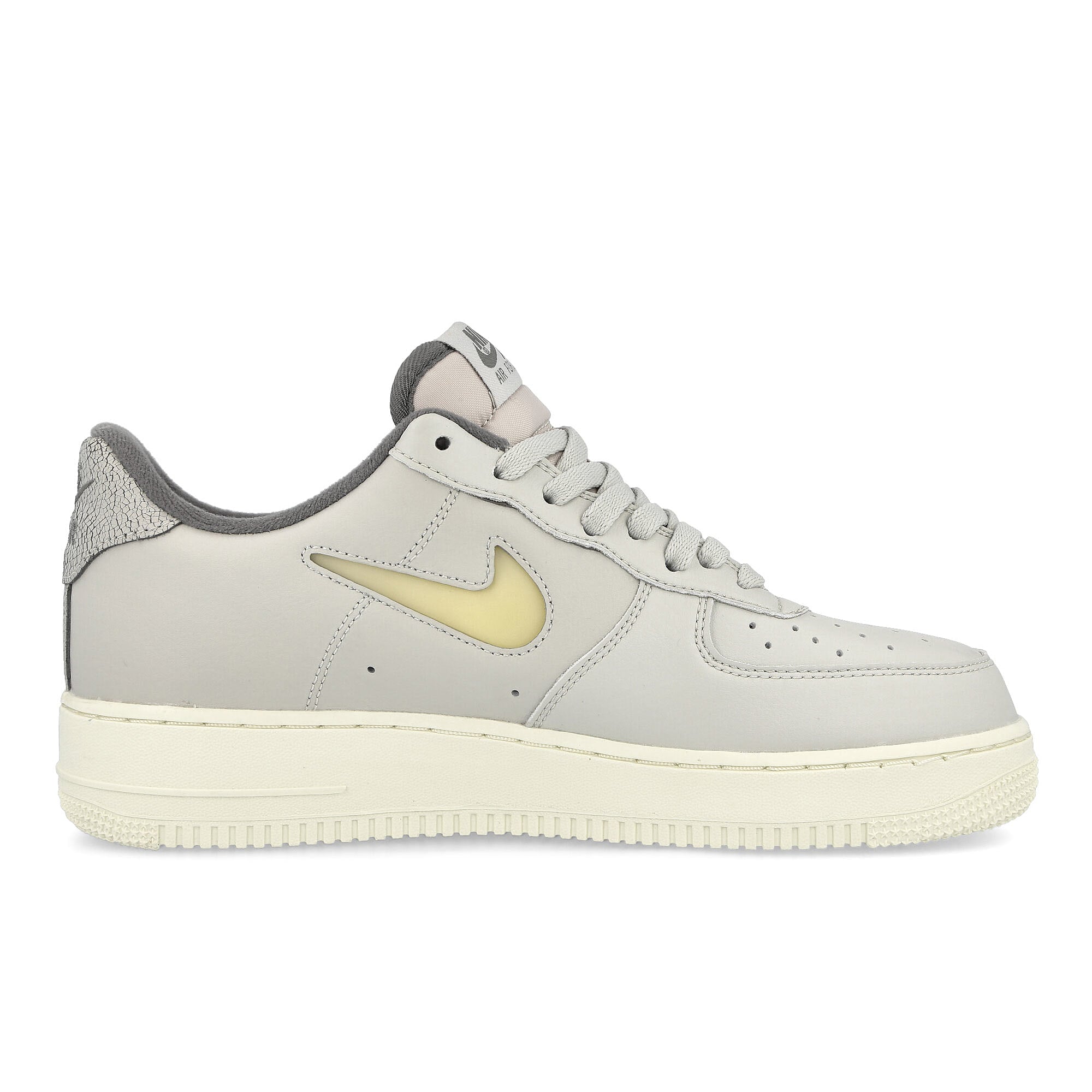 Nike air force 1 07 lx Light Bone / Pale Vanilla - Tumbled Grey Material | Overkill