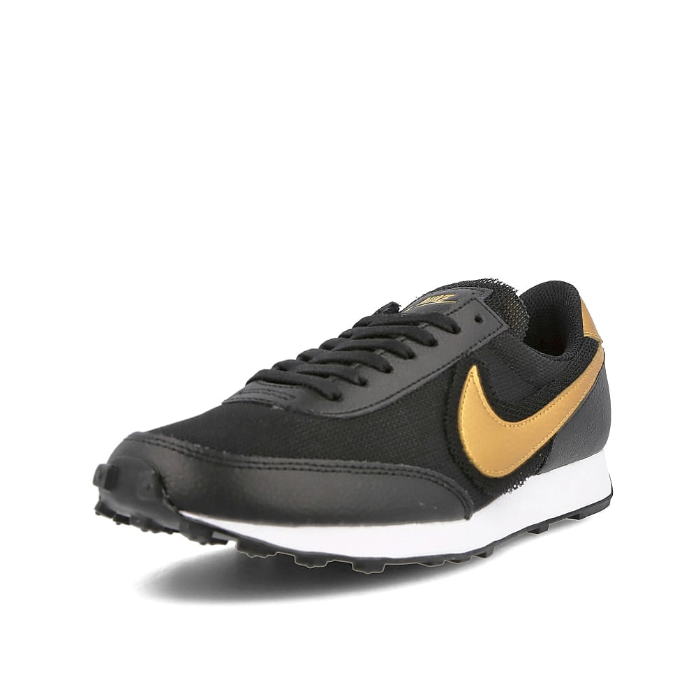 Nike wmns daybreak Black-Black - Metallic Gold - White Low Top Sneakers Close Up | Overkill