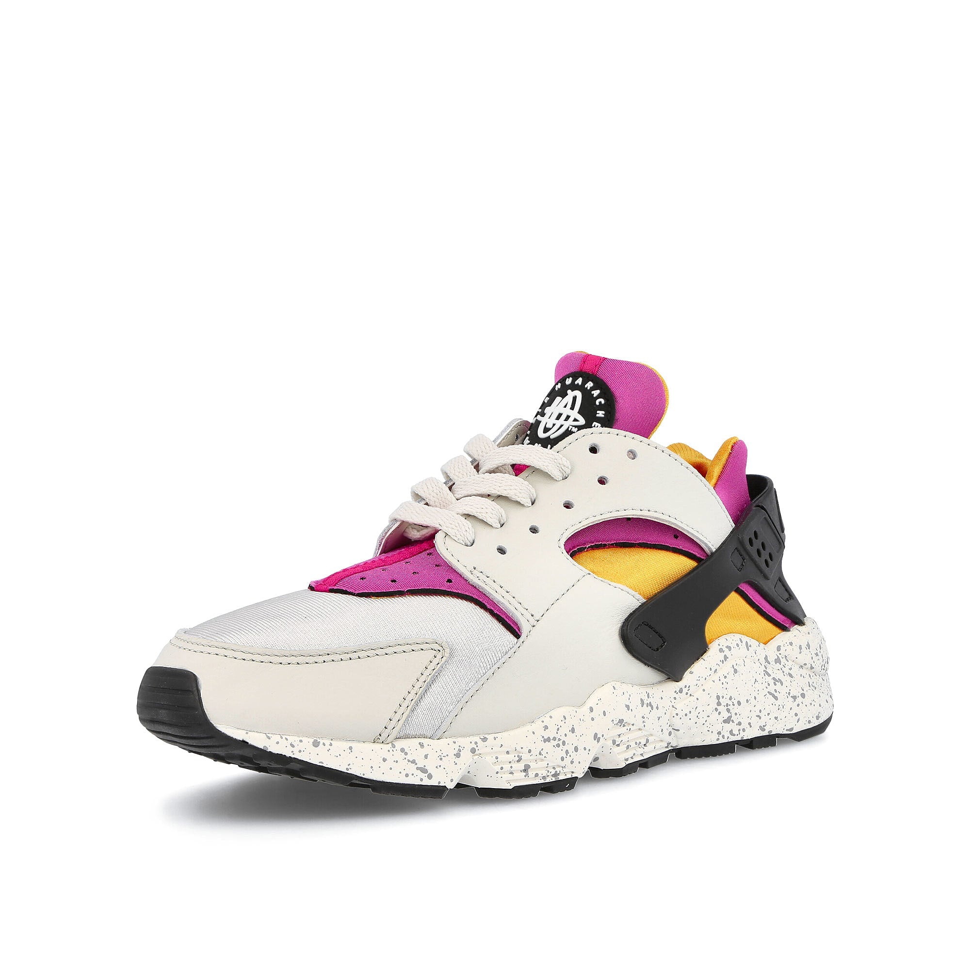 Nike air huarache Light Bone-Lethal Pink - University Gold Low Top Sneakers Close Up | Overkill