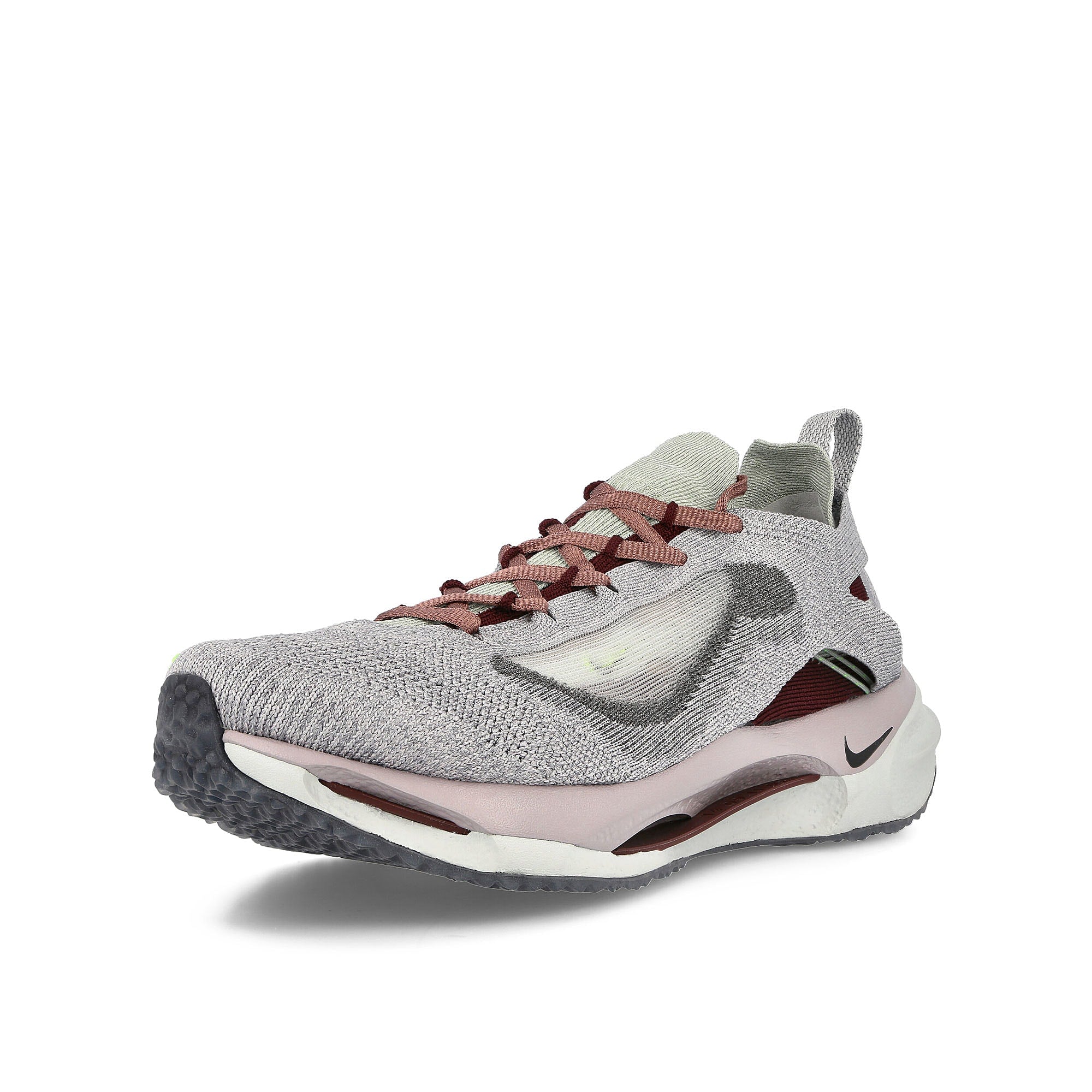 Nike spark flyknit Burgundy Crush / Black - Racer Blue Sneakers Close Up | Overkill