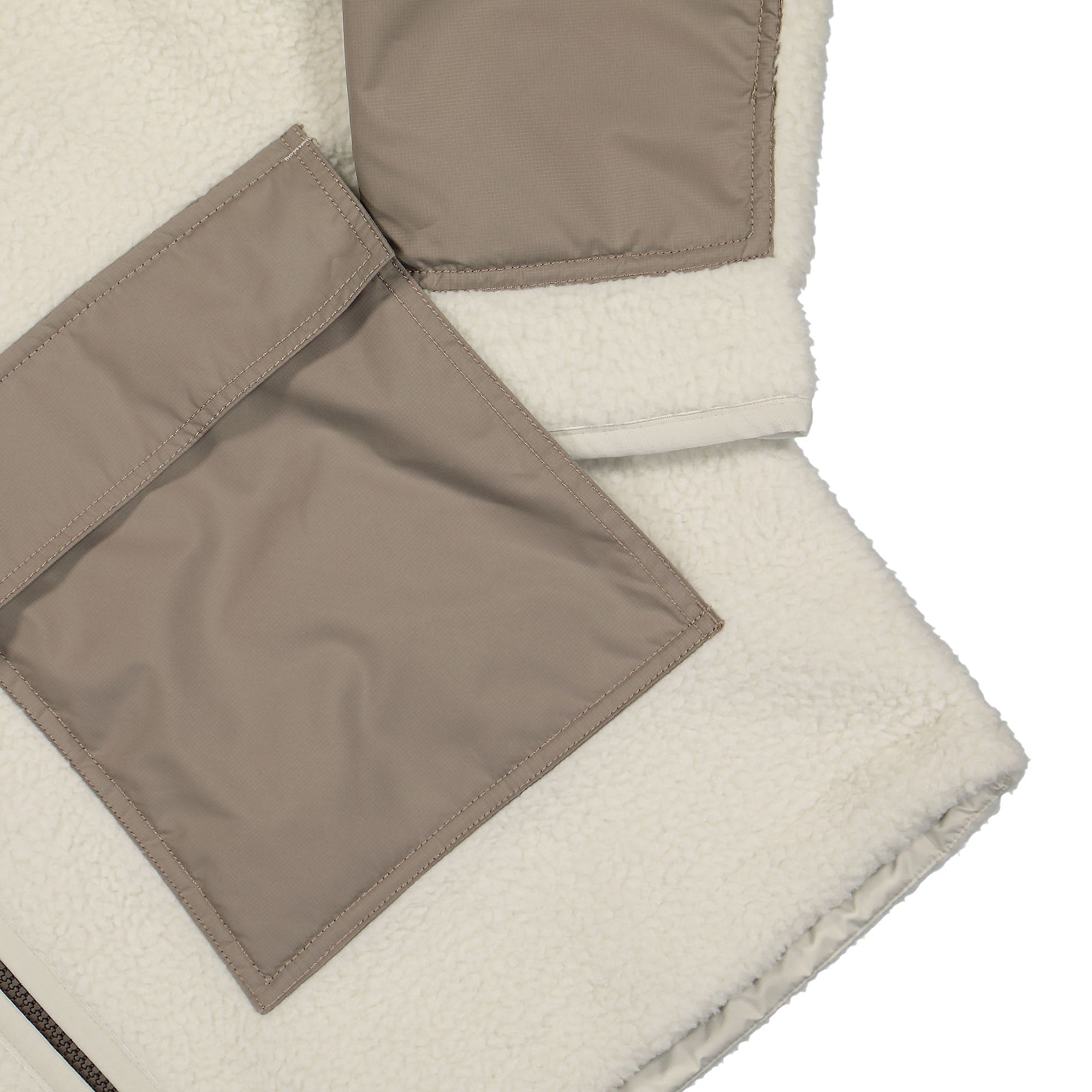 Nike NSW Sport Essentials Plus Sherpa Full Zip Jacket Light Bone / Ironstone / Ironstone Jackets Detailfoto | Overkill