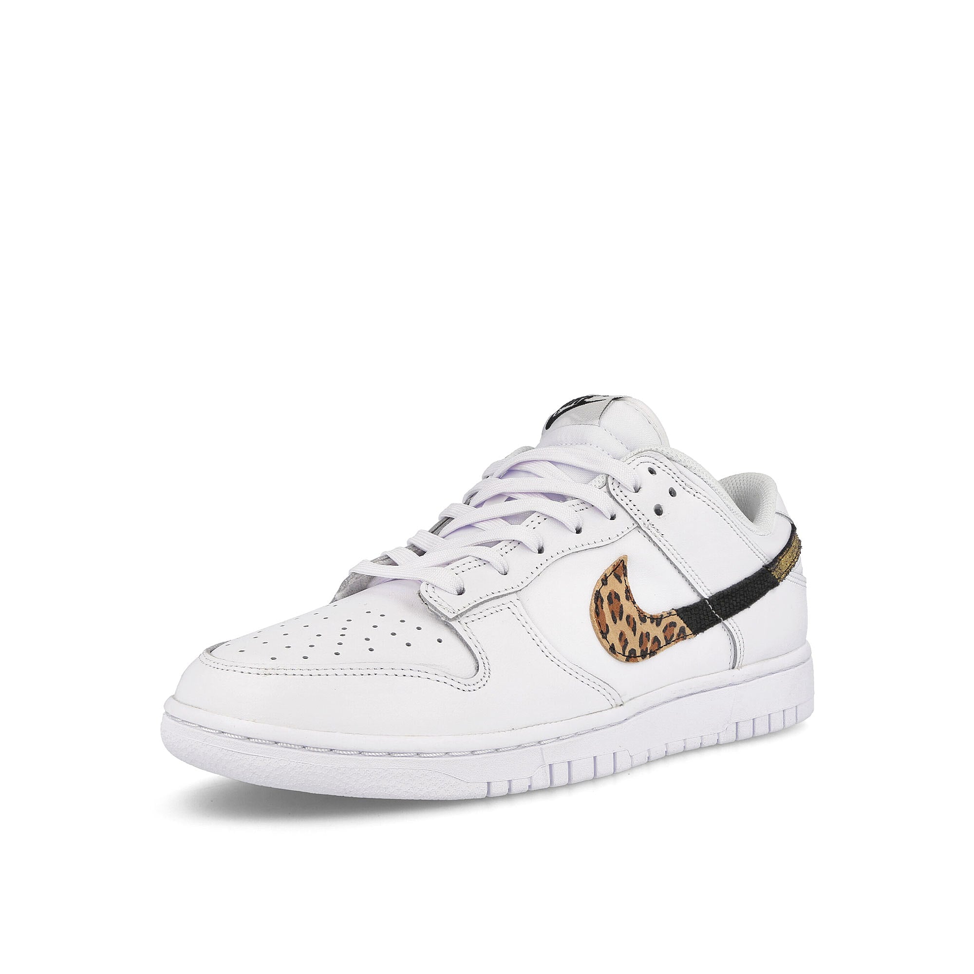 Nike wmns dunk low se White-Multi Color - White Low Top Sneakers Close Up | Overkill