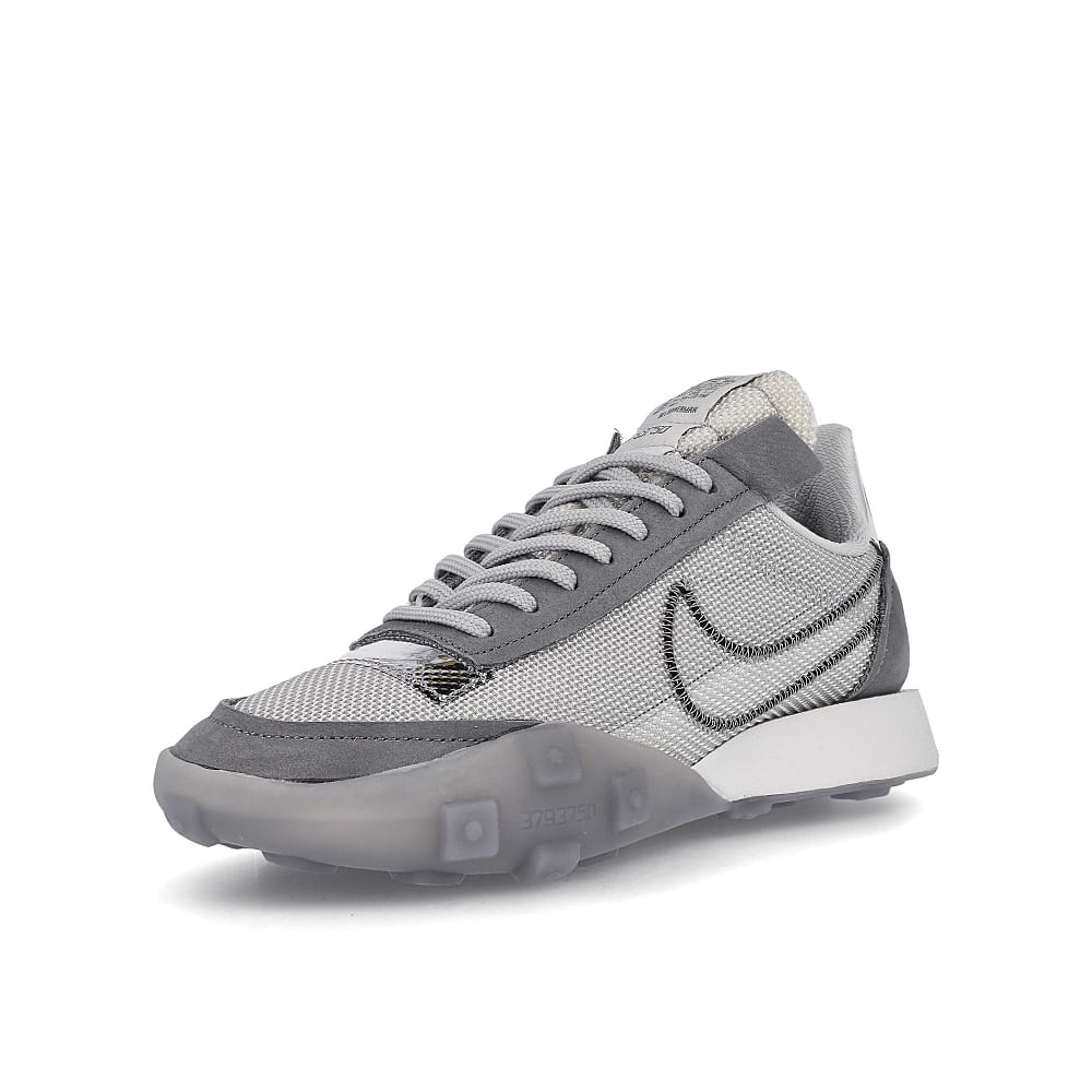 Nike wmns waffle racer 2x Light Smoke Grey-Black - Particle Grey Sneakers Close Up | Overkill