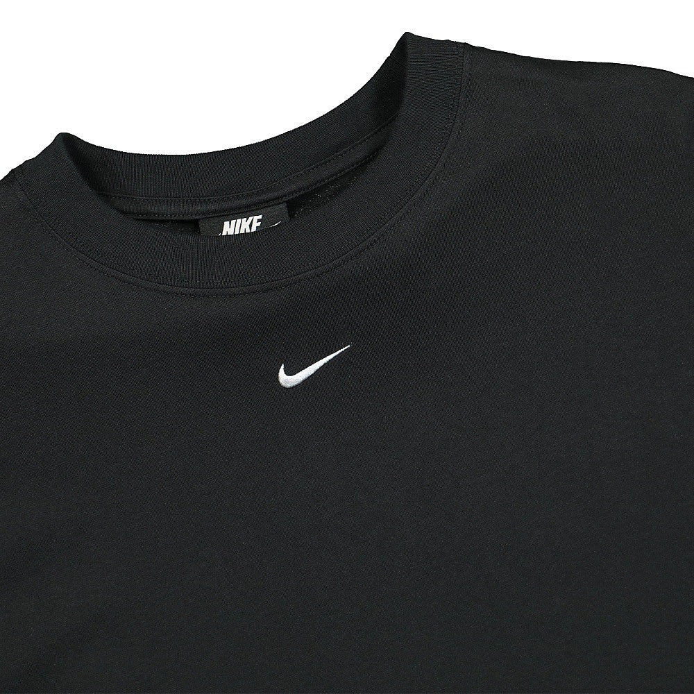 Nike Wmns NSW Essential SS Top BF Black / White T-Shirts Close-up | Overkill