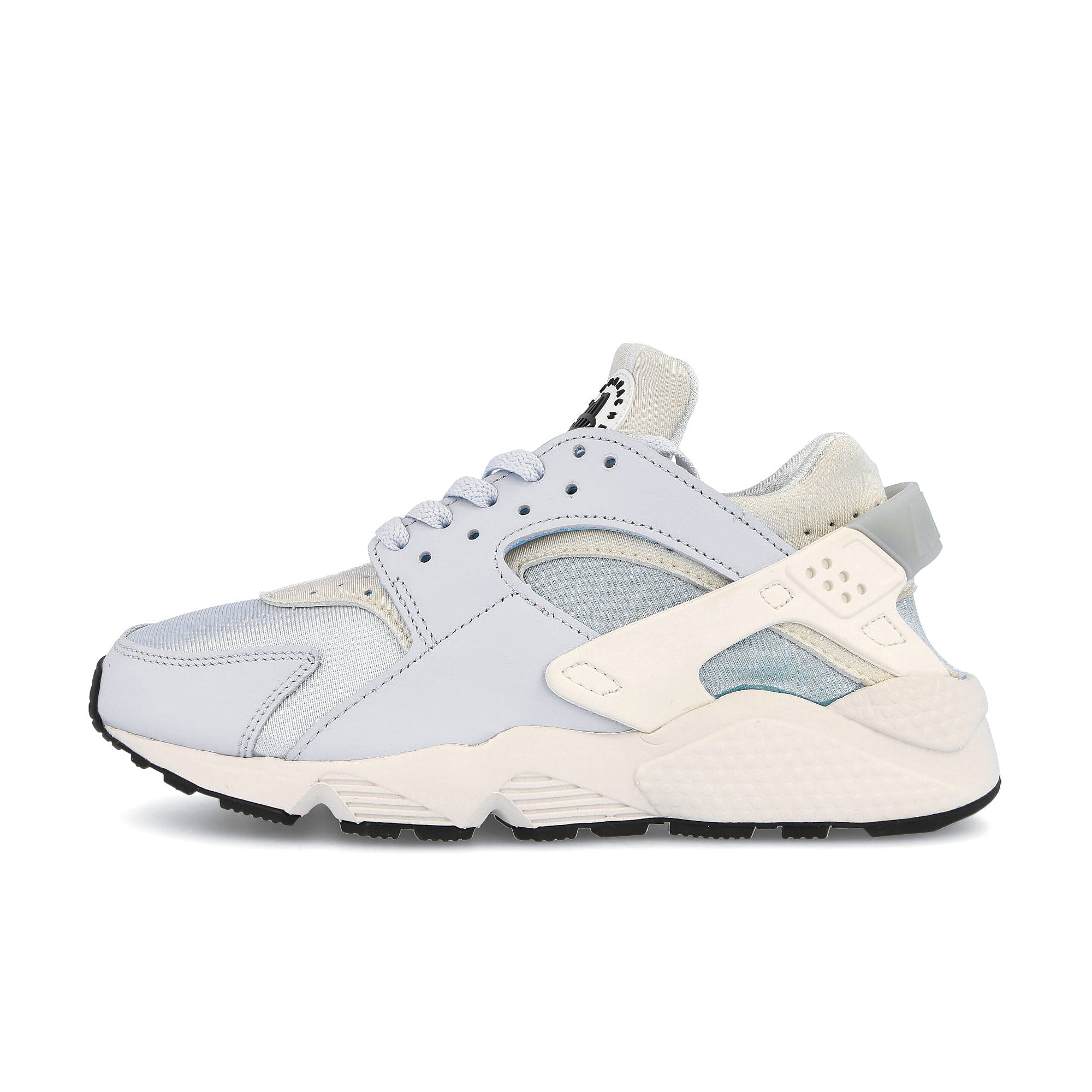 Nike wmns air huarache Aura-Summit White - Ocean Cube - Black Sneakers DH4439 400 | Overkill