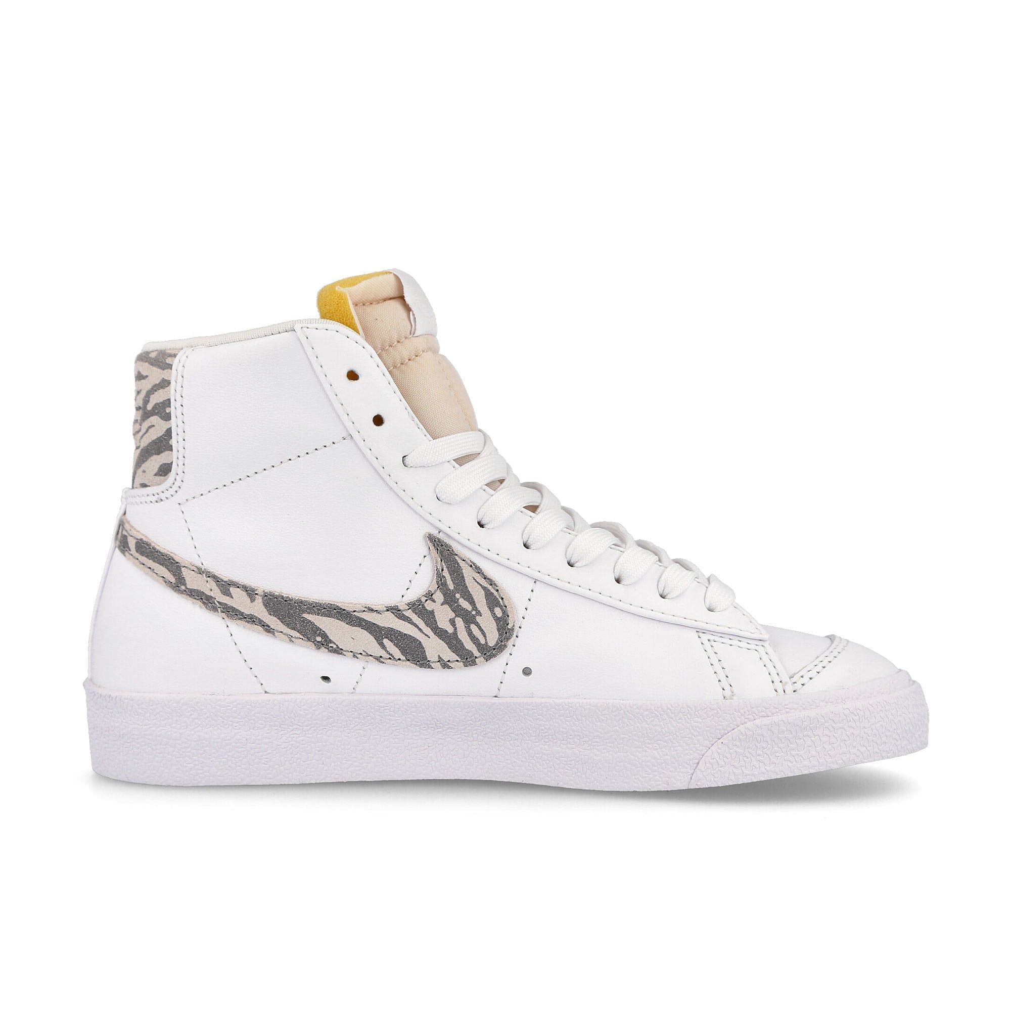 Nike wmns blazer mid 77 se White-Summit White - Particle Grey - Black Mid Top Sneakers Silhouette | Overkill