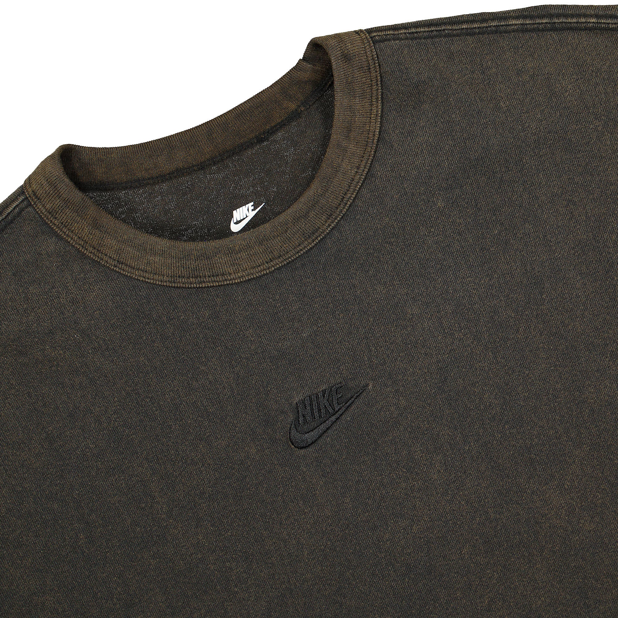 Nike NSW Premium Essentials Longsleeve Black / Black Longsleeves Close-up | Overkill