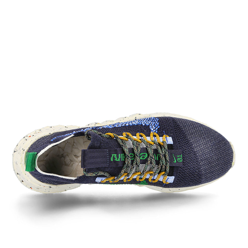 Nike space hippie 01 Obsidian-Signal Blue - Psyche Blue - White Sneakers Detailfoto | Overkill