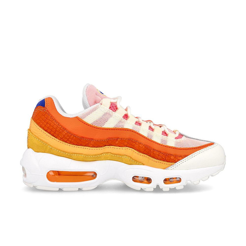 Nike wmns air max 95 Campfire Orange-Racer Blue - Sail Sneakers Silhouette | Overkill