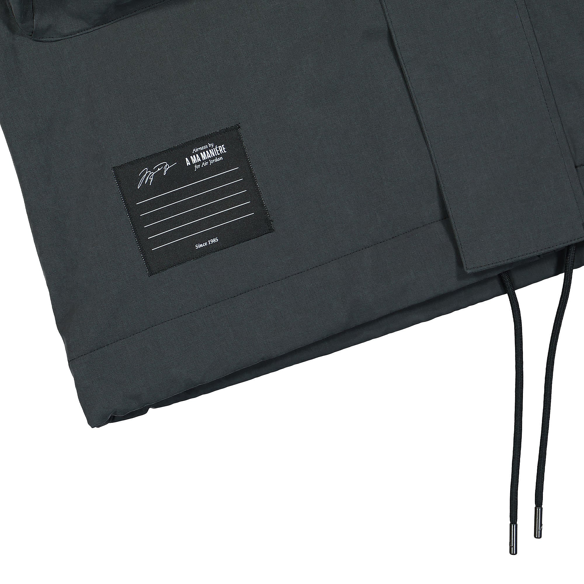 Jordan Parka Black / Medium Ash Parkas Detail view 2 | Overkill