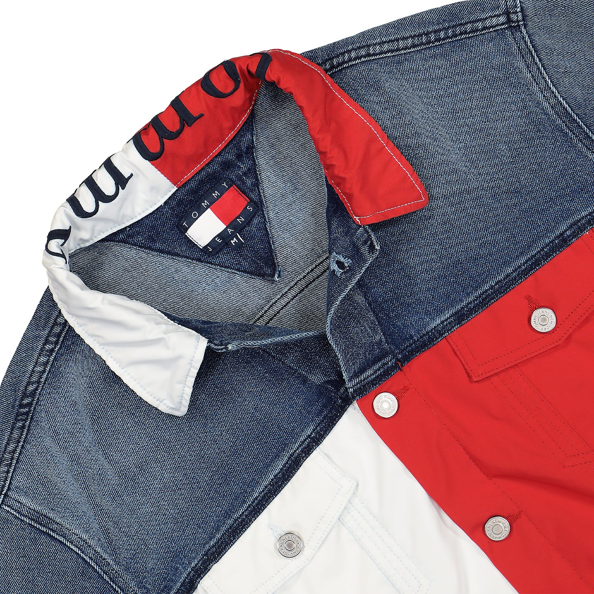 Tommy Jeans TJCU Crop Flag Trucker Jacket Indigo Denim Stone Washed Jackets Close-up | Overkill