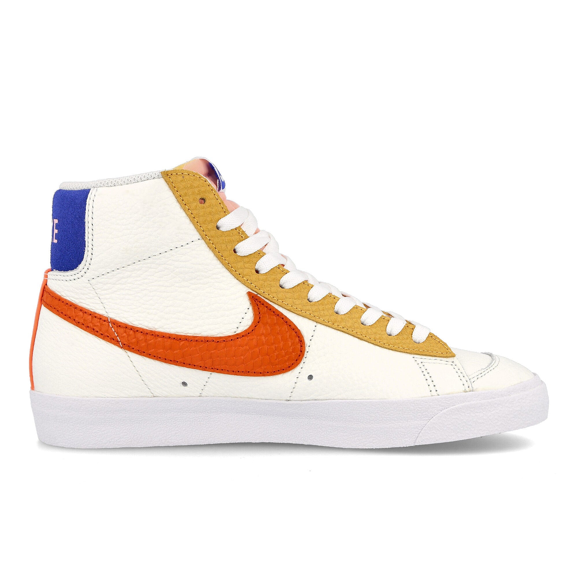 Nike wmns blazer mid ´77 Sail-Campfire Orange - White - Cirtron Pulse Mid Top Sneakers Silhouette | Overkill