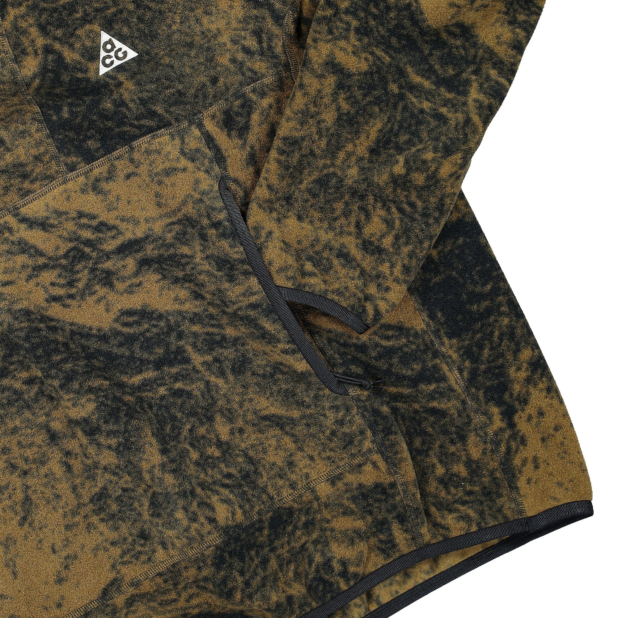 Nike ACG Polartec Wolf Tree All over Print Hoodie Hazel Rush / Black / Summit White Hoodies Detailfoto | Overkill