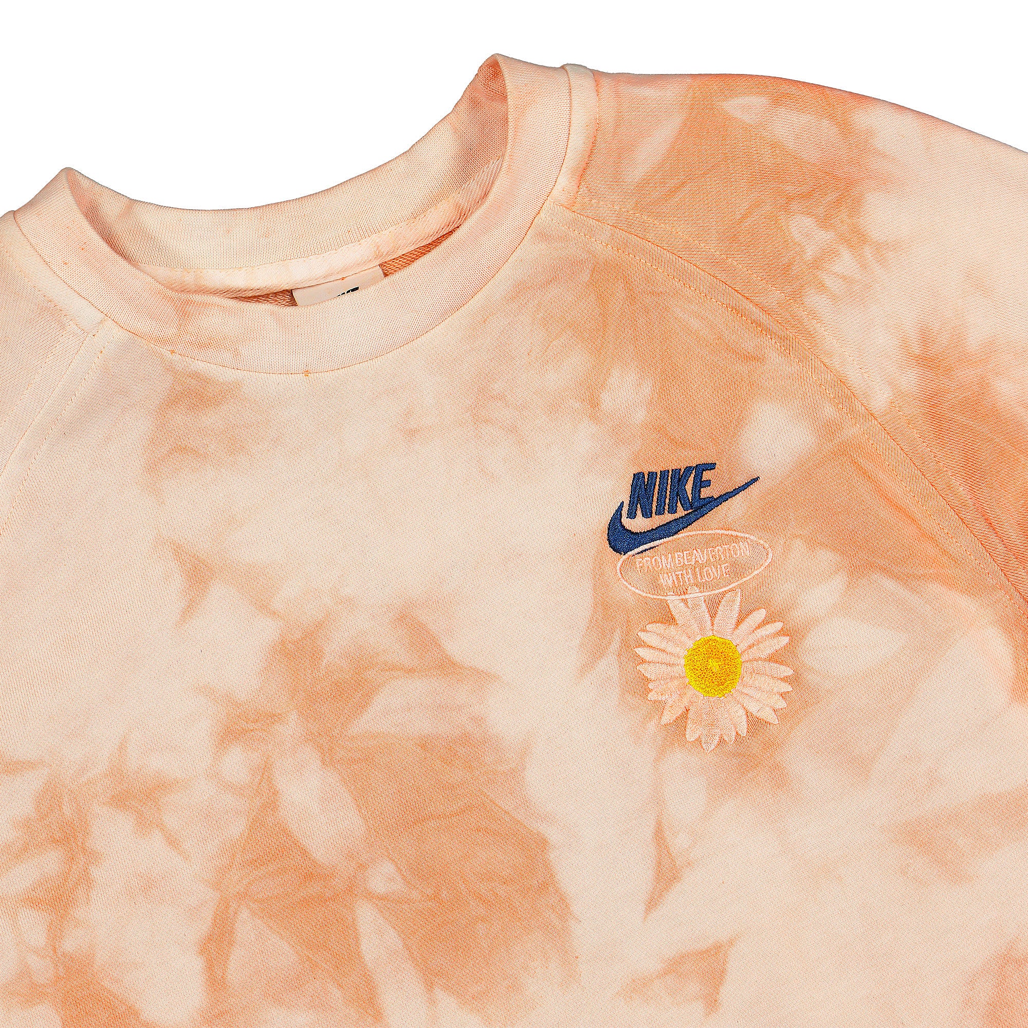 Nike NSW HBR-S French Terry Crew Sweatshirt Crimson Bliss / University Blue Sweatshirts Close-up | Overkill