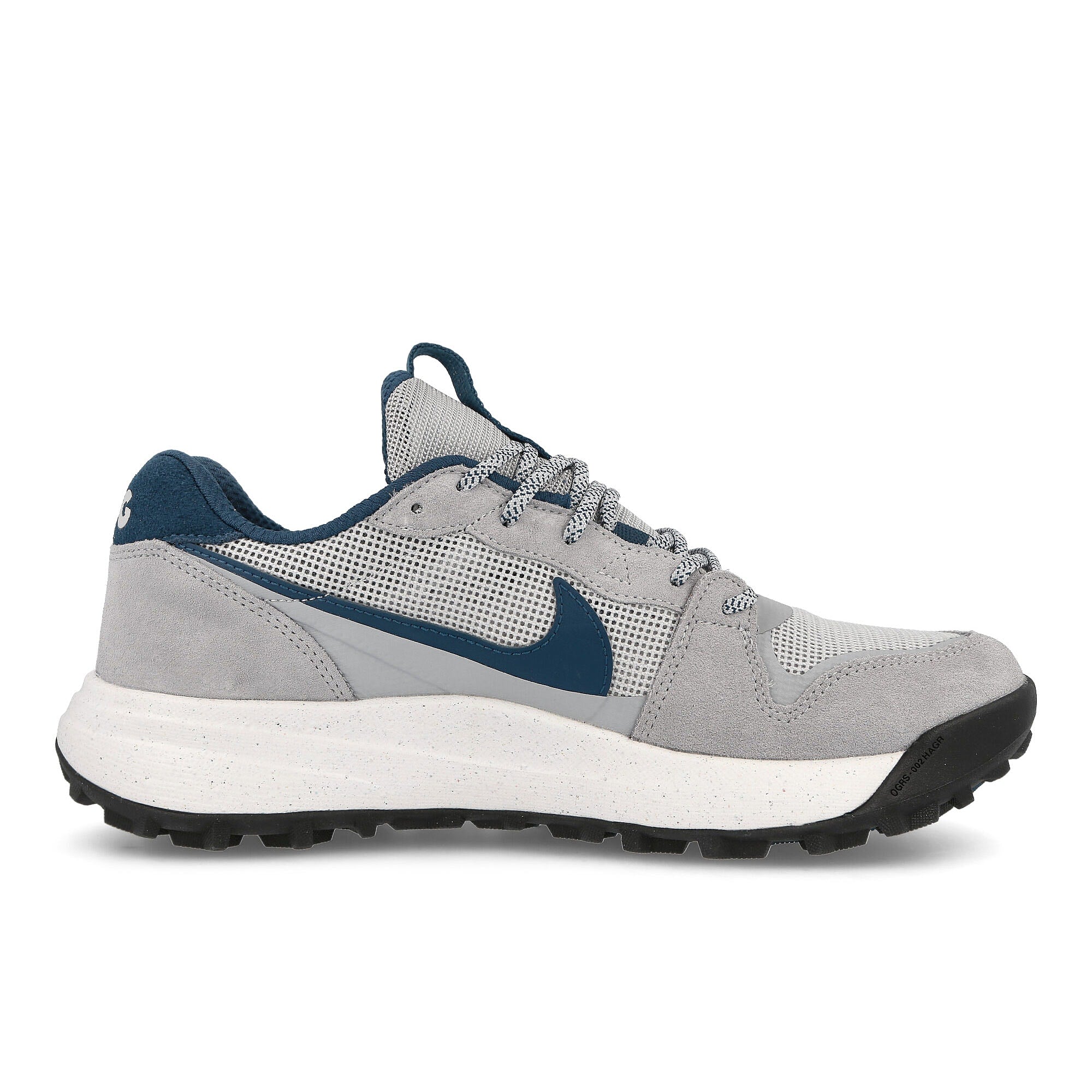 Nike acg lowcate Wolf Grey / Navy - Grey Fog - Summit White Low Top Sneakers Silhouette | Overkill