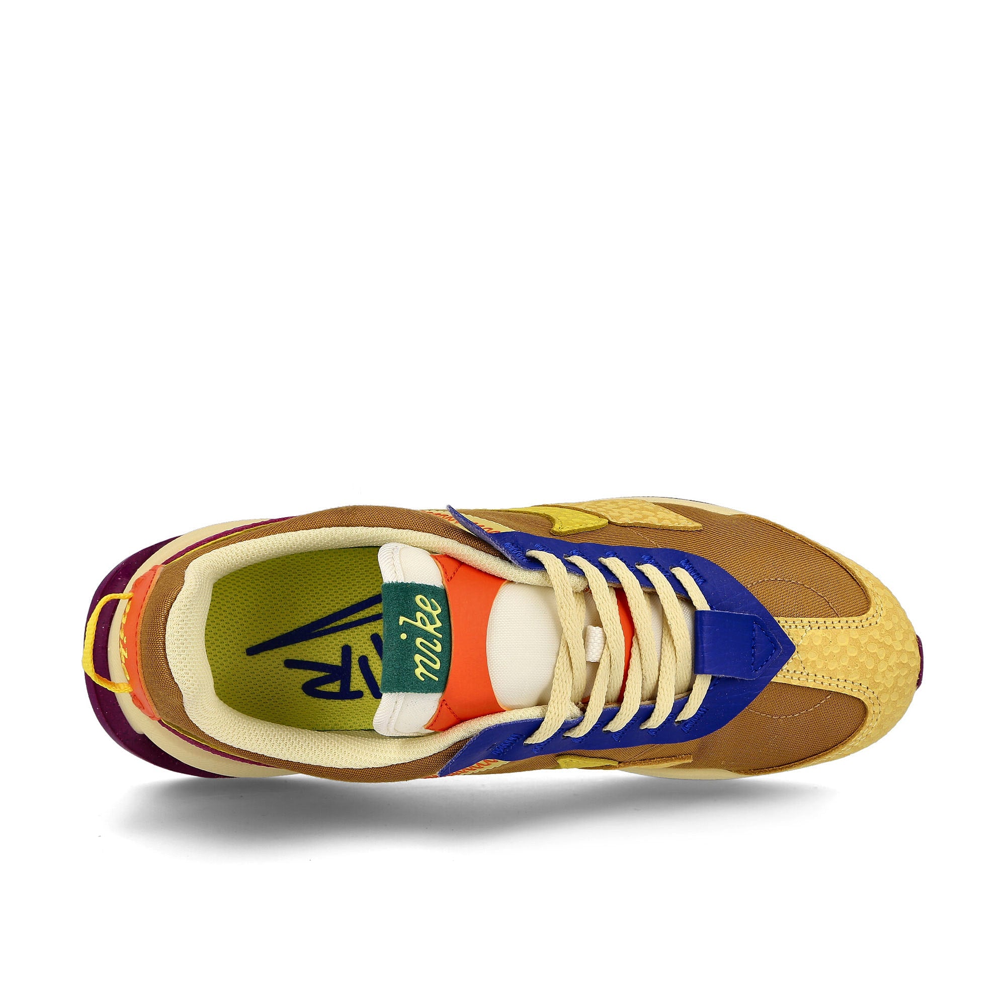 Nike wmns air max pre day Wheat-Yellow Strike - Red Plum - Orange Sneakers Detailfoto | Overkill