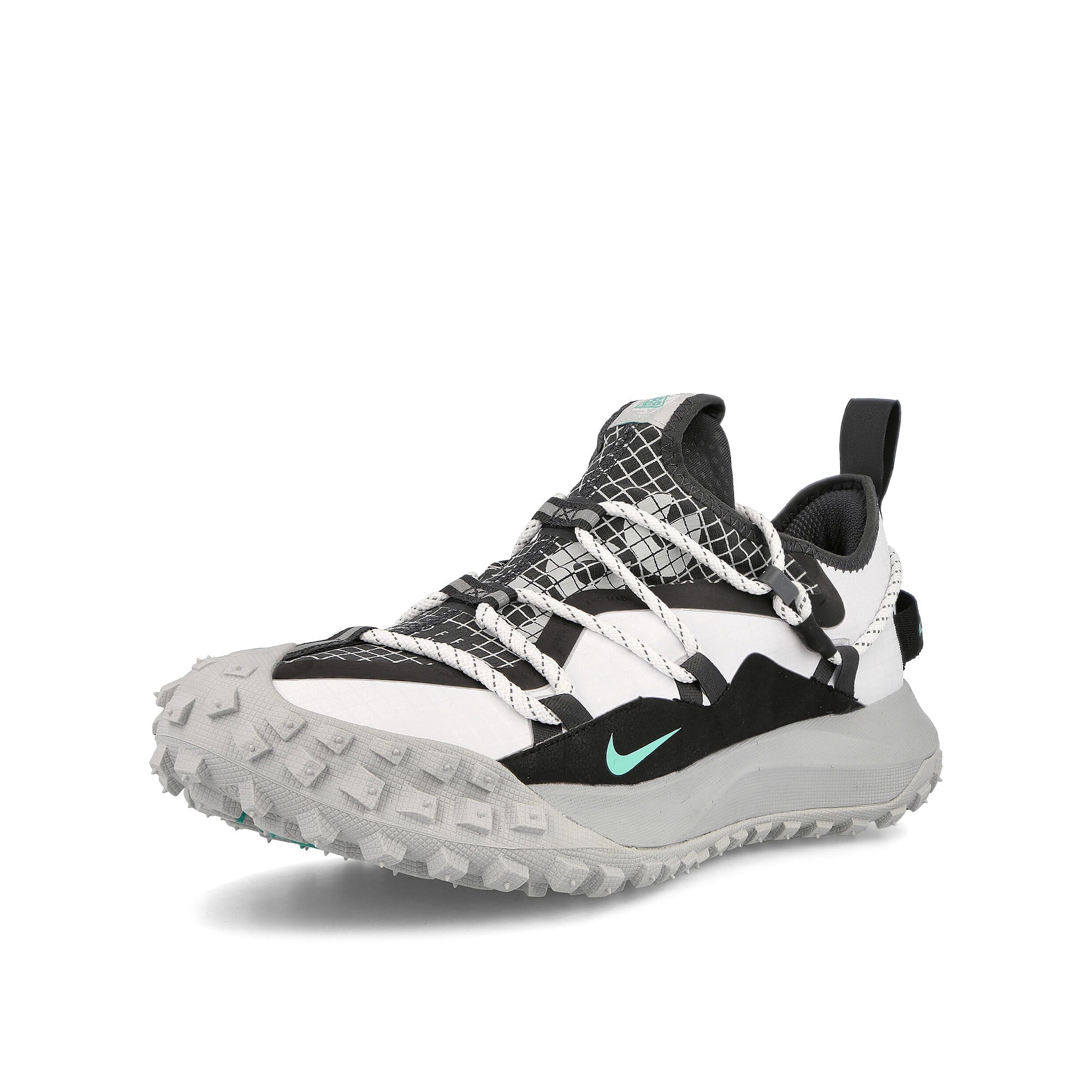 Nike acg mountain fly low se White / Black - Anthracite - Grey Fog Low Top Sneakers Close Up | Overkill