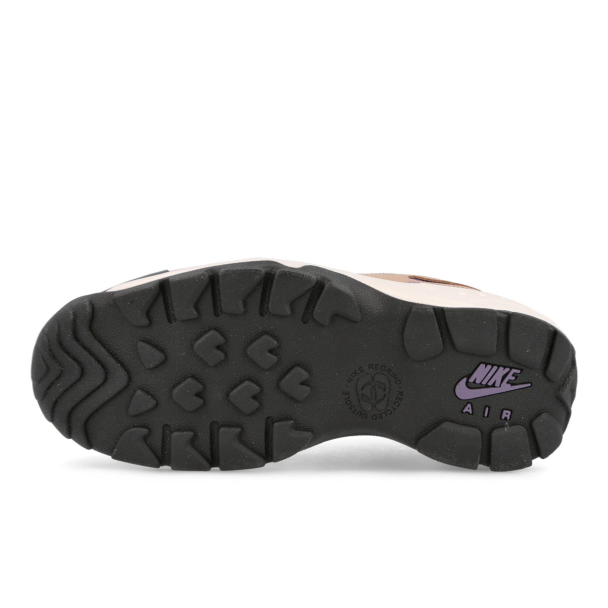 Nike acg air mada Hemp-Canyon Purple Mid Top Sneakers Detail View 1 | Overkill
