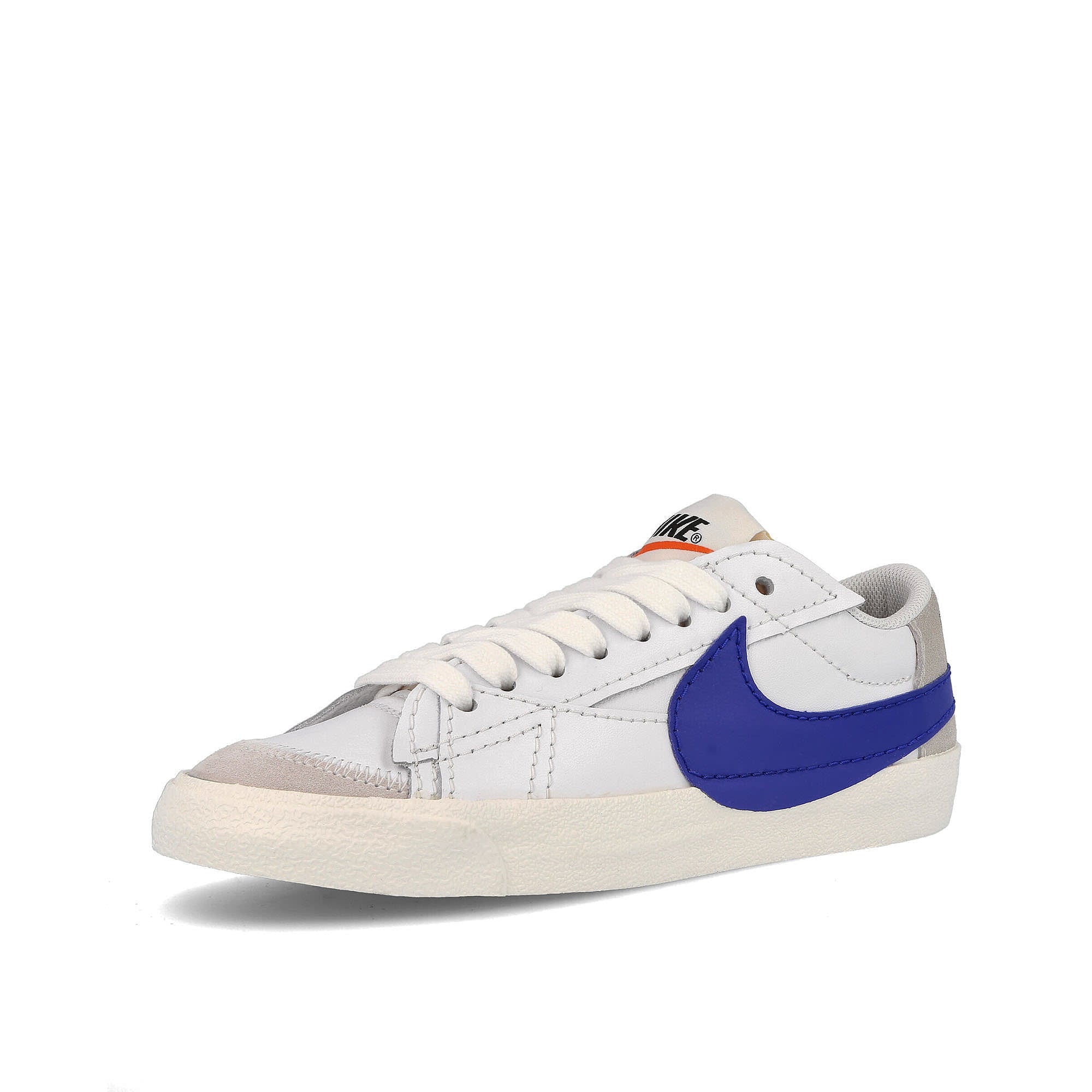 Nike blazer low 77 jumbo White-Old Royal - Light Bone - Sail Low Top Sneakers Close Up | Overkill