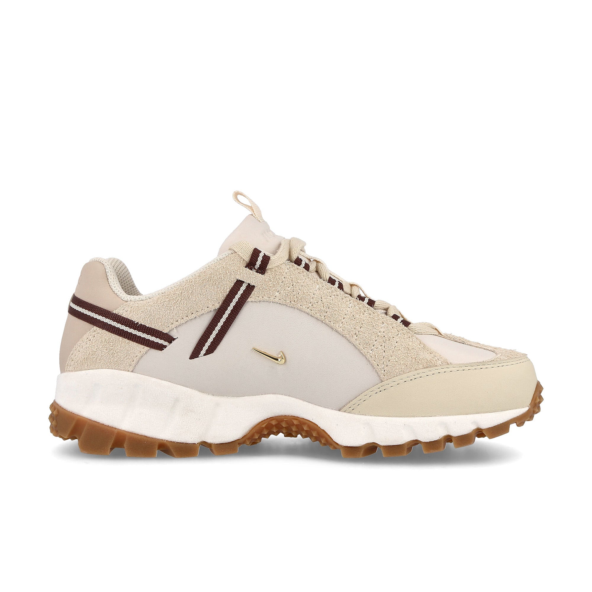 Nike Jacquemus x Nike Wmns Air Humara LX Light Bone / Gold - Sail Sneakers Silhouette | Overkill