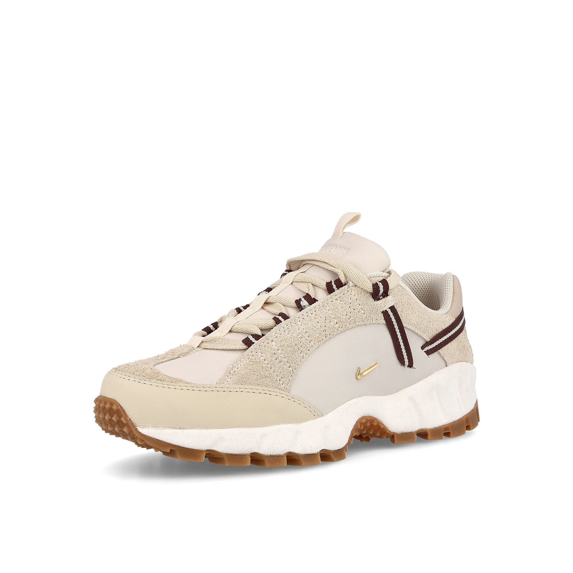 Nike Jacquemus x Nike Wmns Air Humara LX Light Bone / Gold - Sail Sneakers Close Up | Overkill