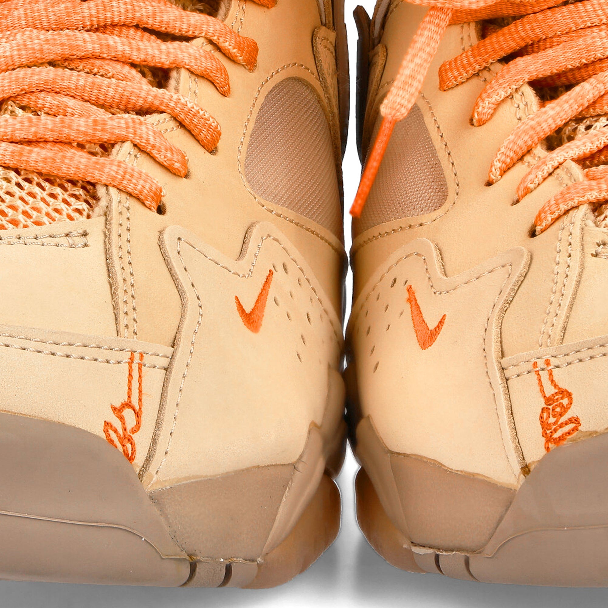 Jordan Bephies Beauty Supply x Wmns Air Jordan 7 Retro Sanddrift / Peach Cream - Malt - Turf Orange Sneakers Detailfoto | Overkill