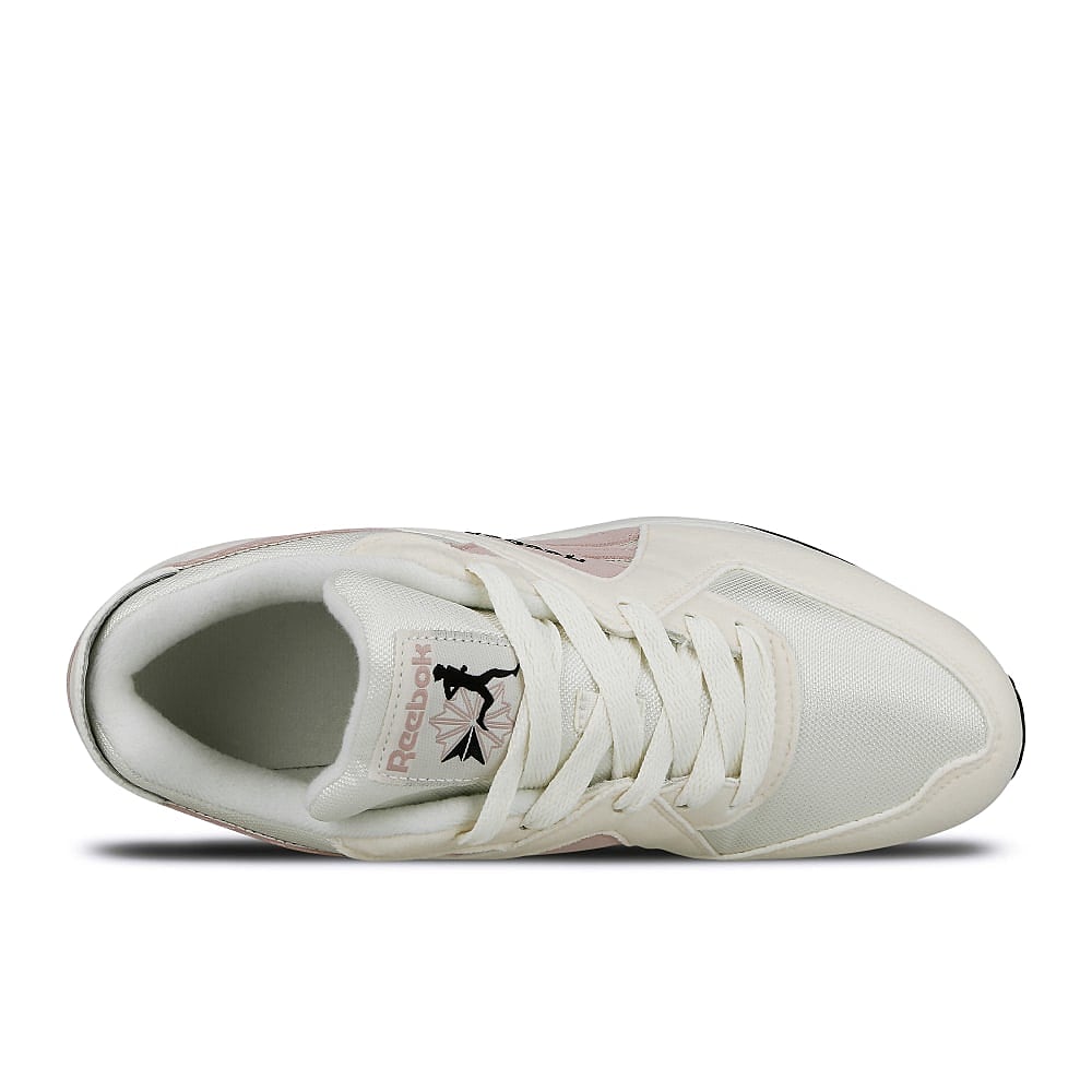 Reebok pyro Chalk-Ashen Lilac-Black Sneakers Detailfoto | Overkill
