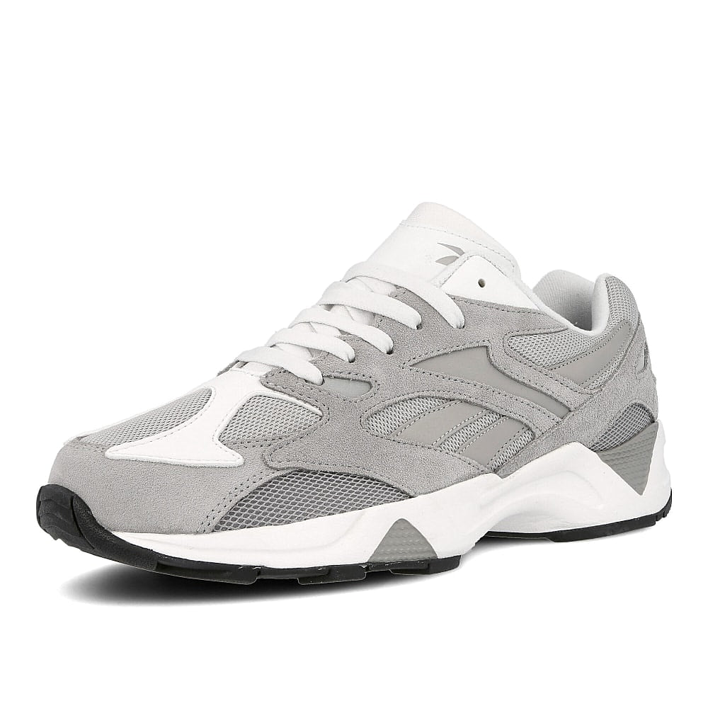 Reebok aztrek 96 True Grey-Skull-Chalk Sneakers Close Up | Overkill