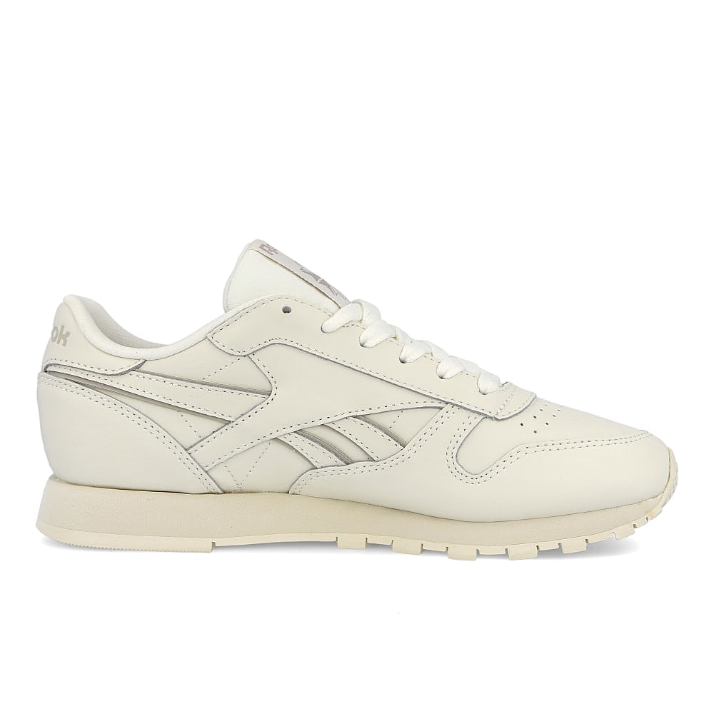Reebok wmns classic leather Chalk-Weathered White Sneakers Silhouette | Overkill
