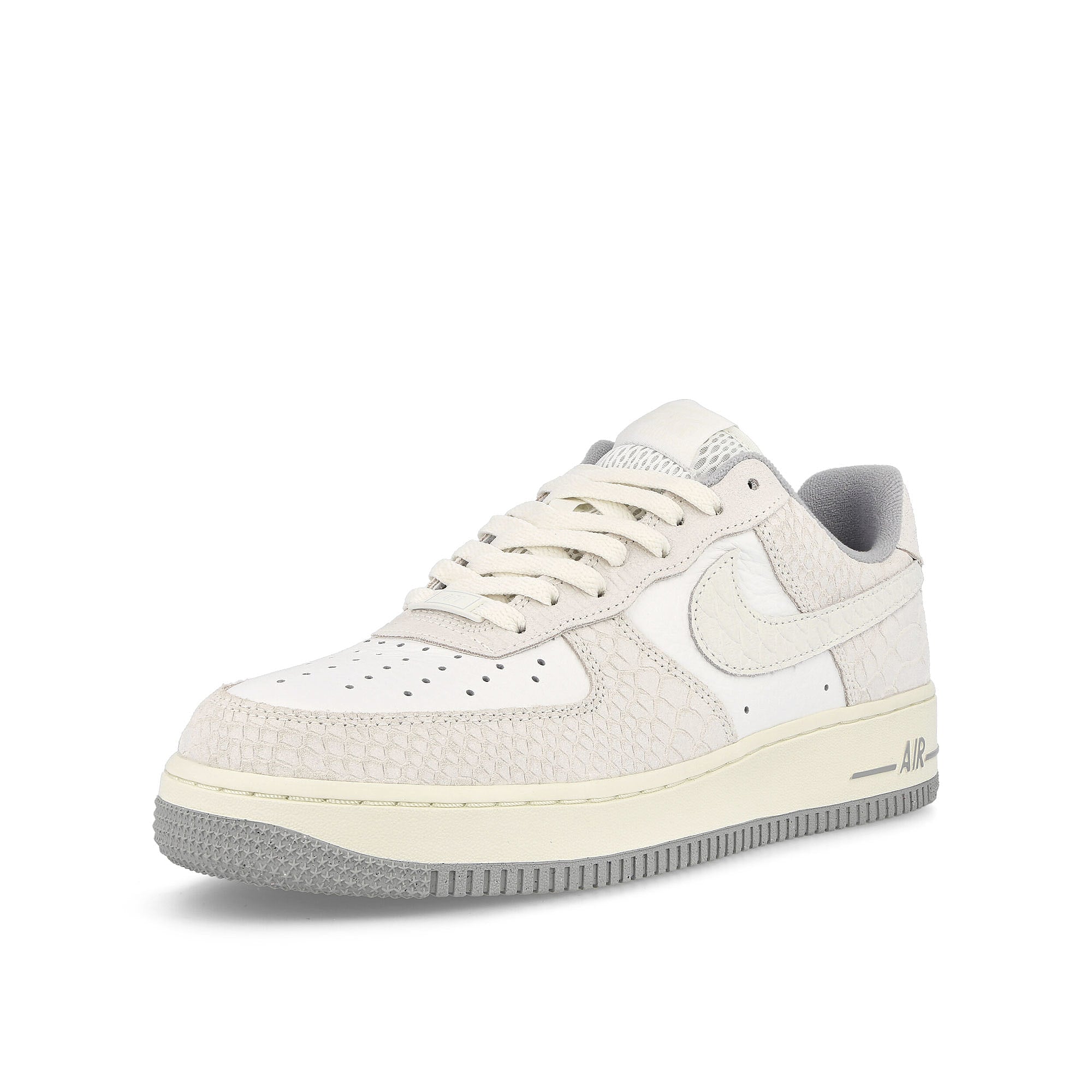 Nike wmns air force 1 07 Summit White-Summit White - Sail - Wolf Grey Sneakers Close Up | Overkill